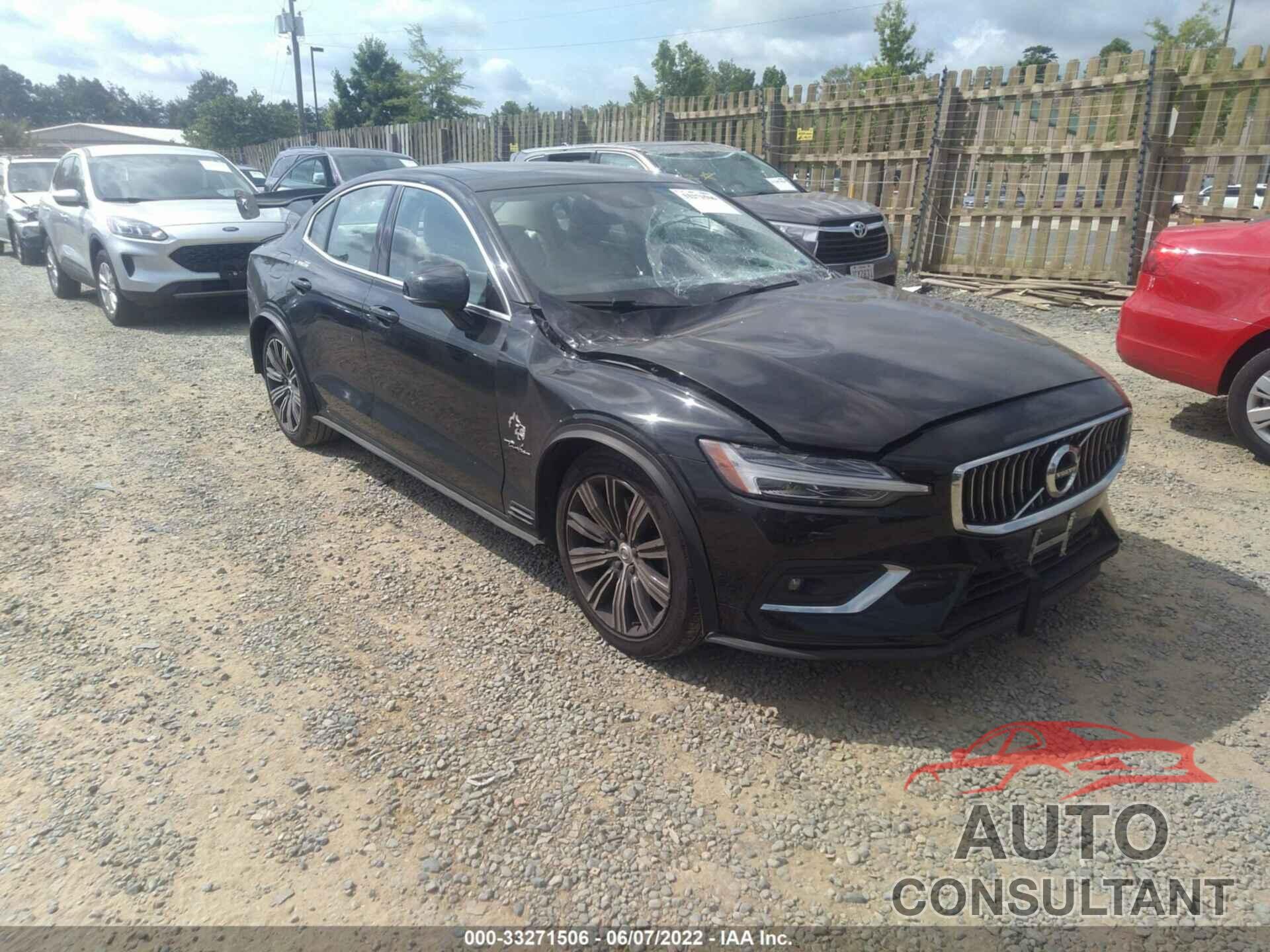 VOLVO S60 2019 - 7JR102FL2KG017931