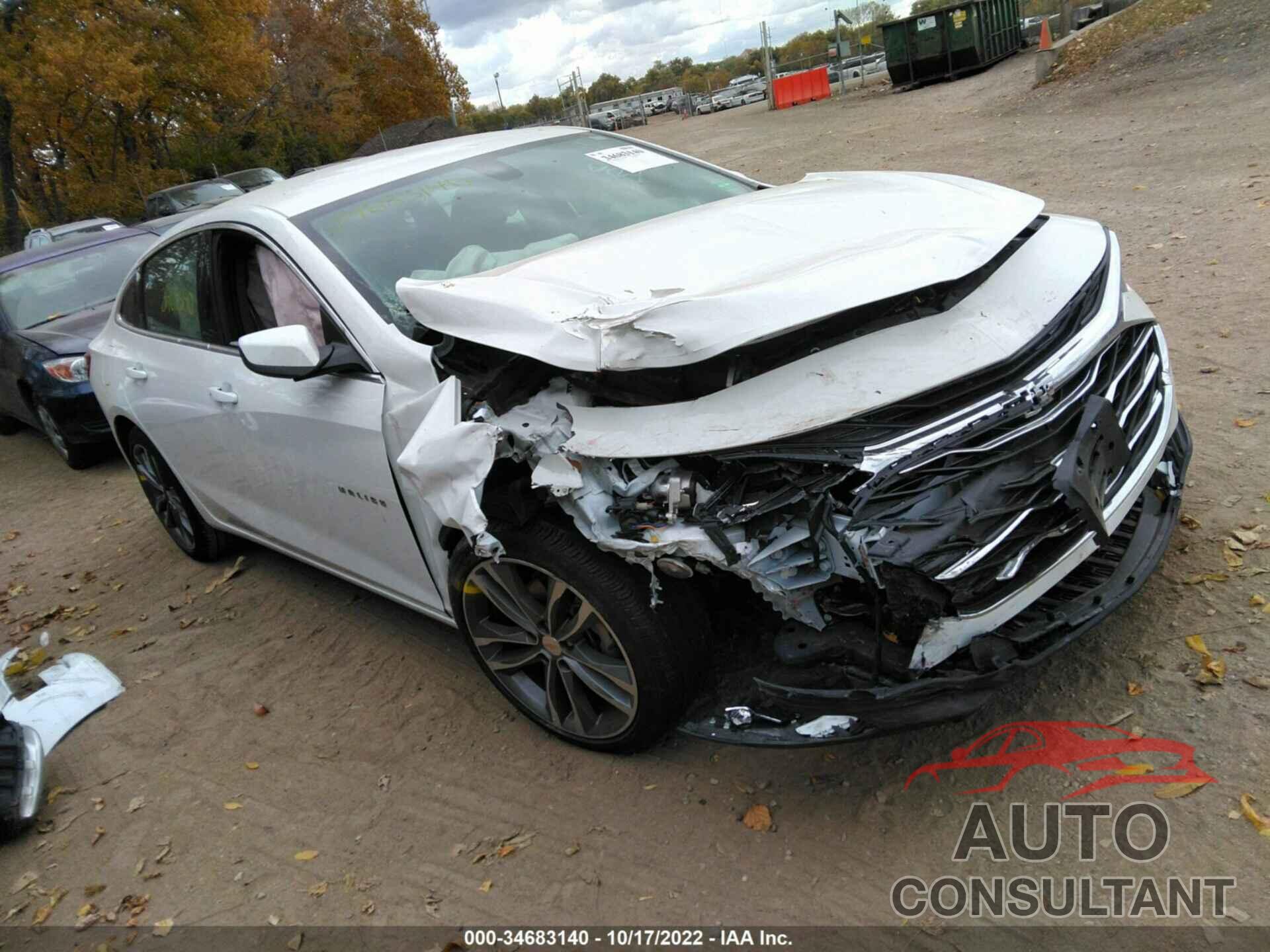 CHEVROLET MALIBU 2022 - 1G1ZD5ST8NF131366