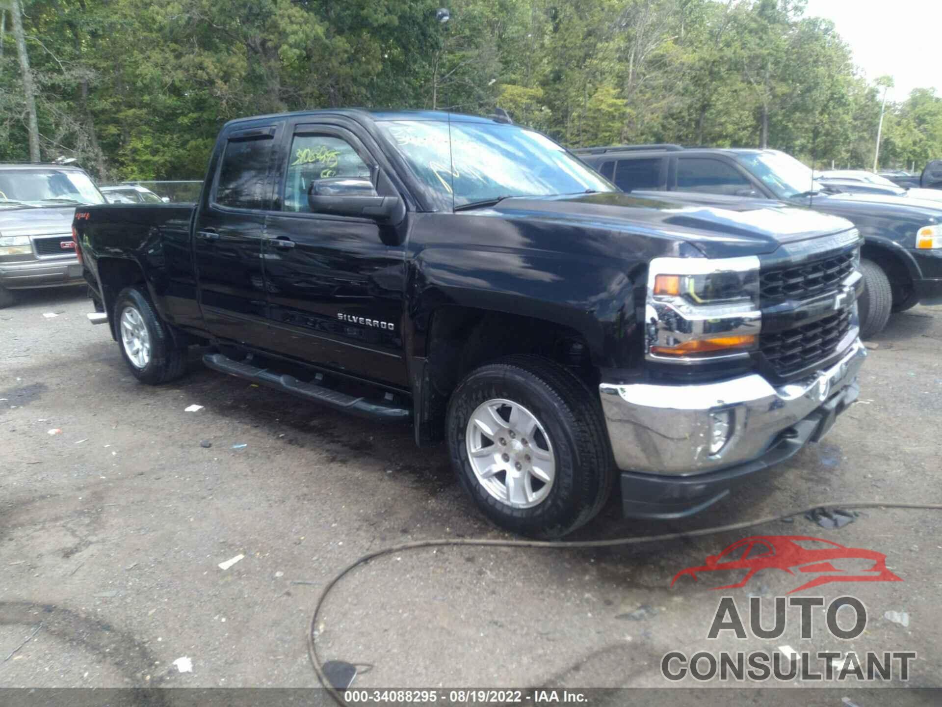 CHEVROLET SILVERADO 1500 2018 - 2GCVKREC2J1108164