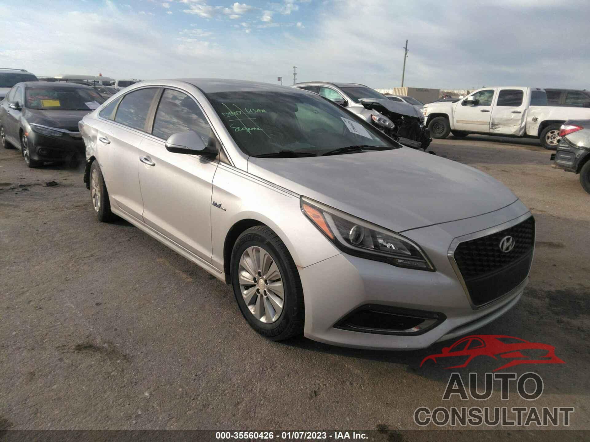 HYUNDAI SONATA HYBRID 2016 - KMHE24L15GA010793