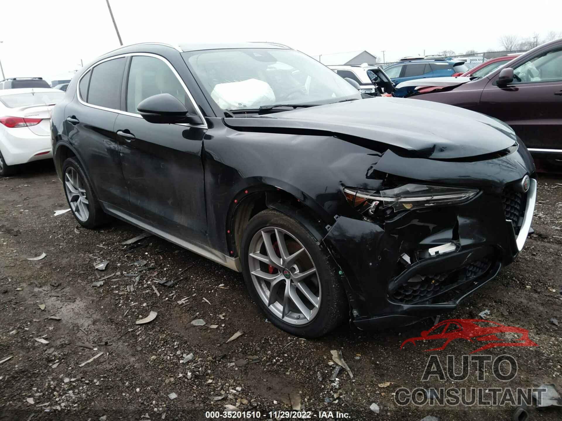 ALFA ROMEO STELVIO 2018 - ZASFAKRN8J7C21914