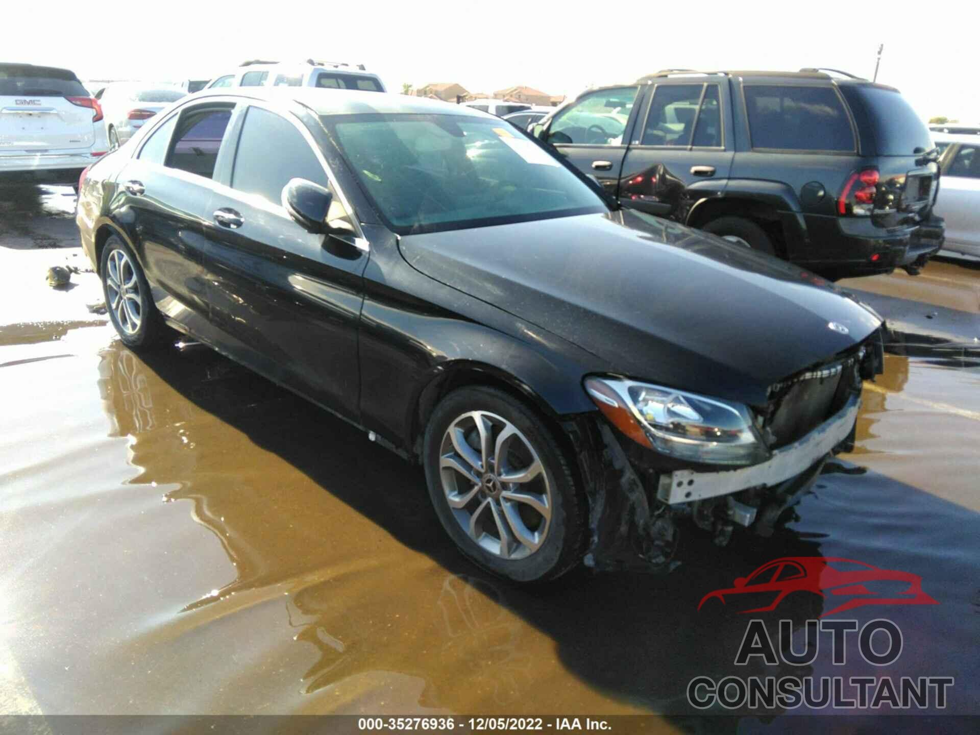 MERCEDES-BENZ C 300 2018 - 55SWF4JB2JU234741