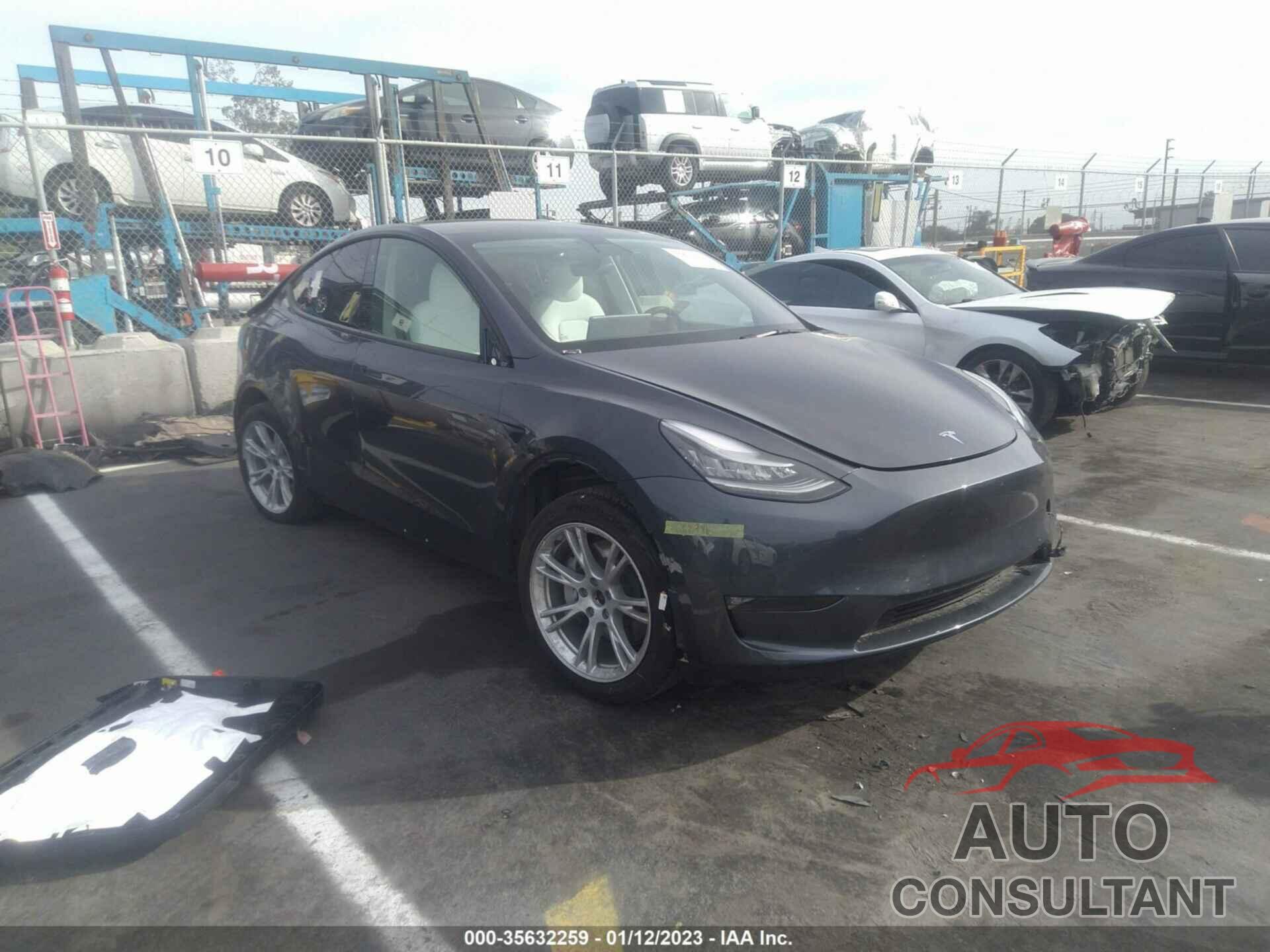TESLA MODEL Y 2021 - 5YJYGDEE8MF119108