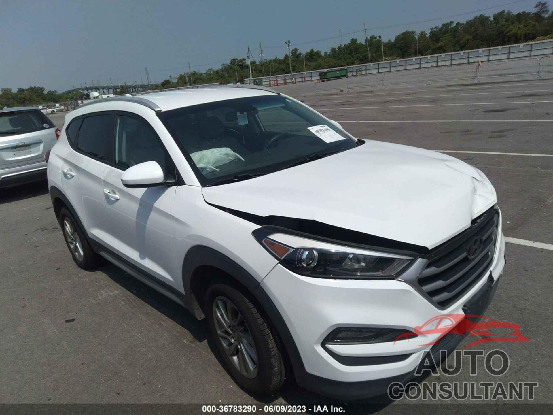 HYUNDAI TUCSON 2018 - KM8J33A46JU702800