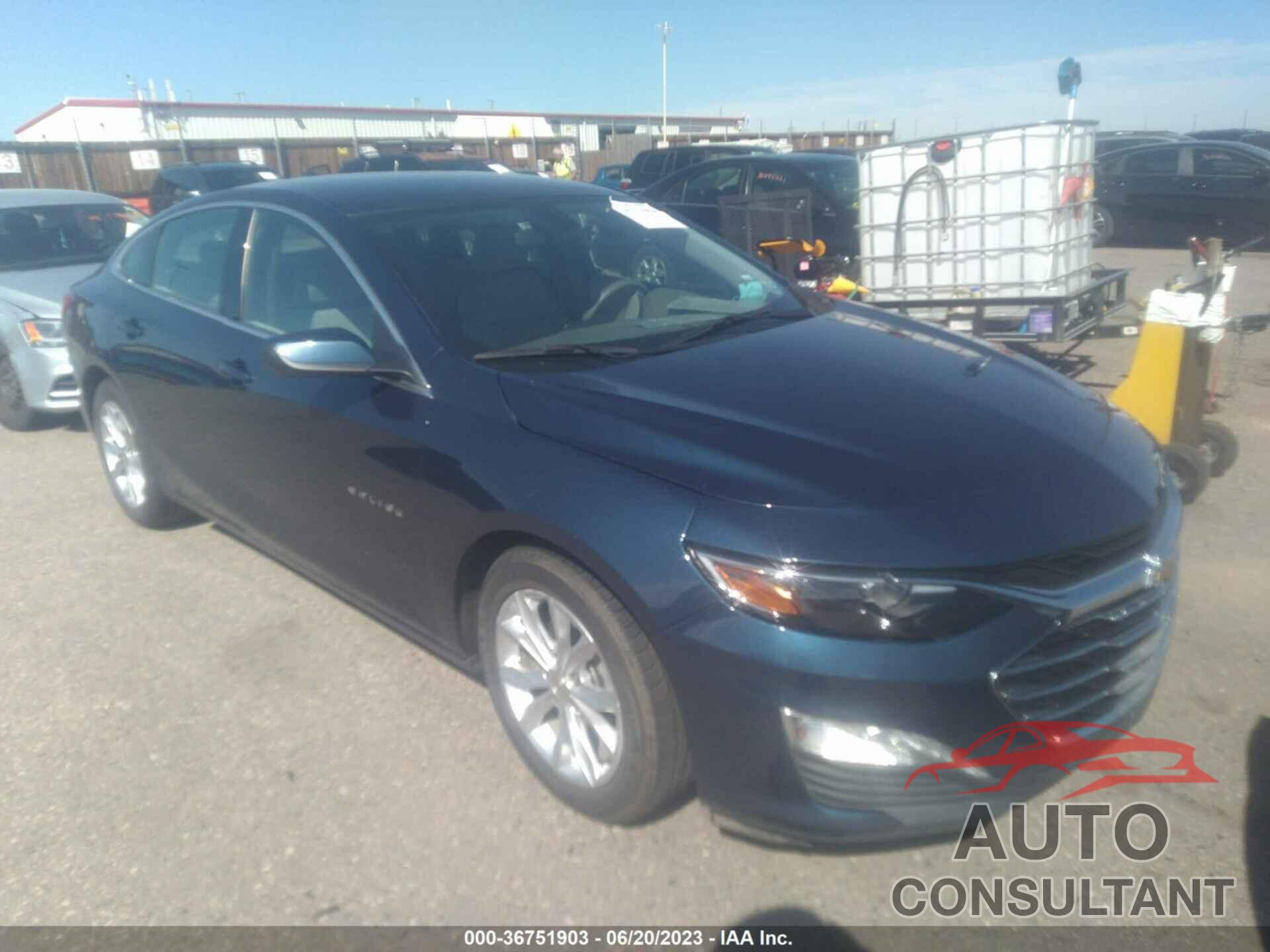 CHEVROLET MALIBU 2021 - 1G1ZD5ST2MF008550
