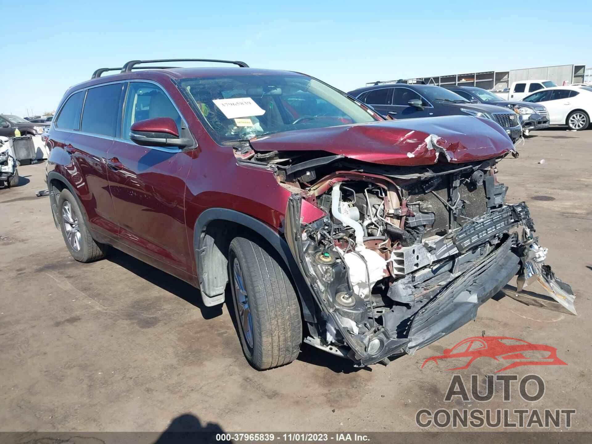 TOYOTA HIGHLANDER 2015 - 5TDBKRFH1FS188182