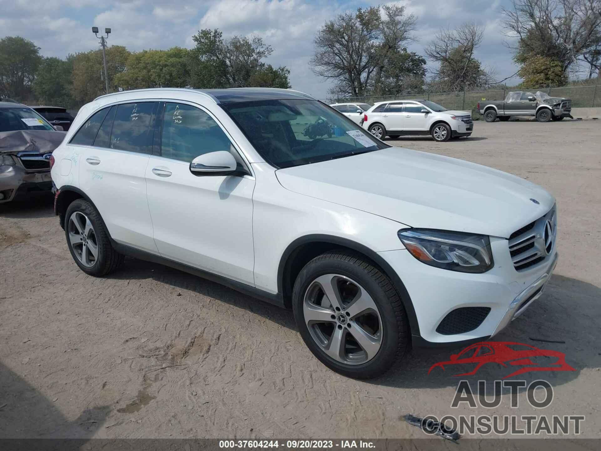 MERCEDES-BENZ GLC 300 2019 - WDC0G4JB0KF569329