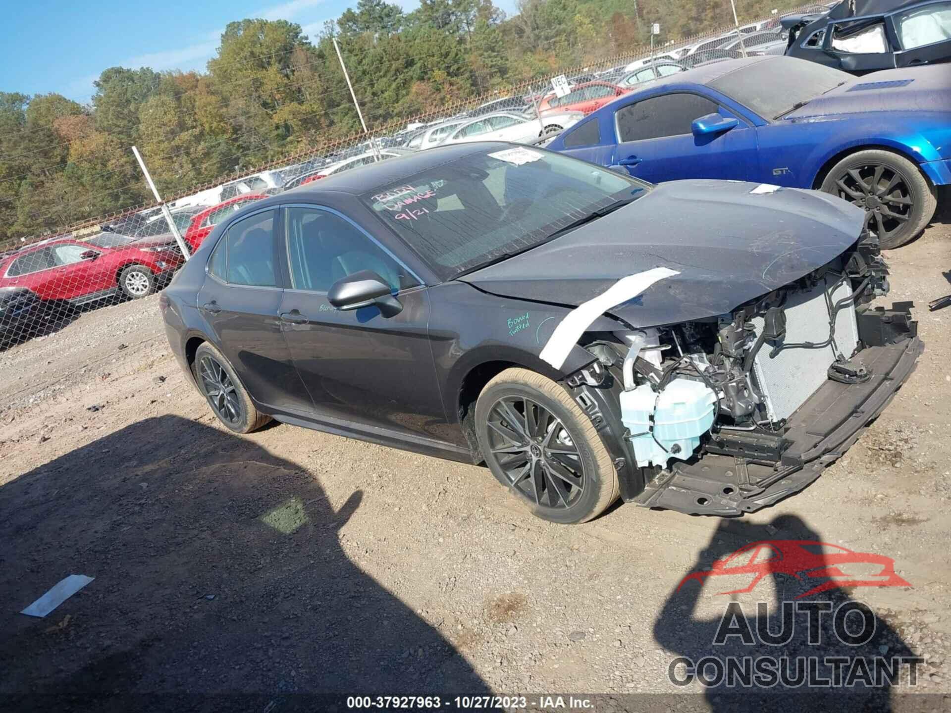 TOYOTA CAMRY 2023 - 4T1G11AK8PU836526