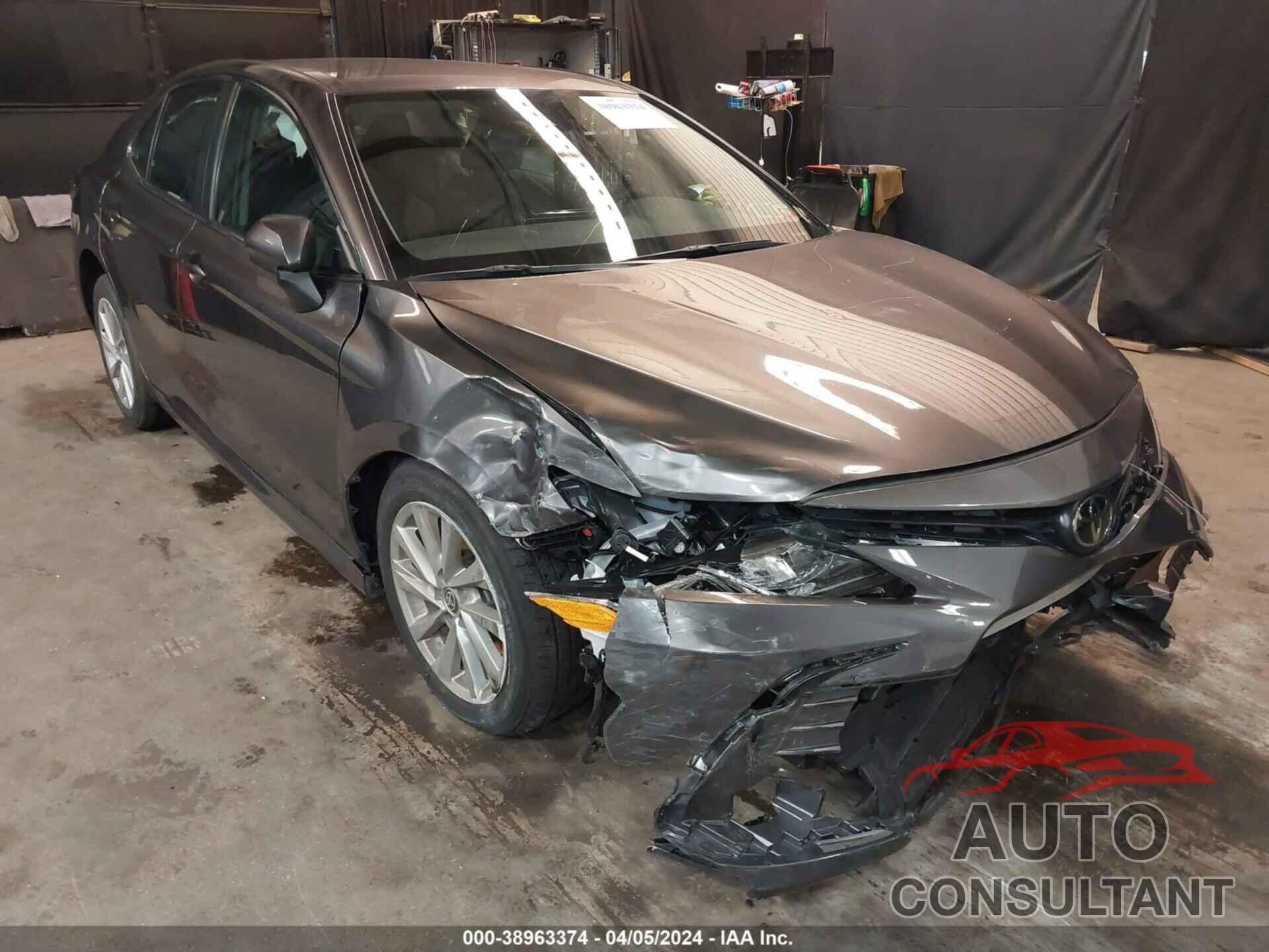 TOYOTA CAMRY 2023 - 4T1C11AK8PU776360