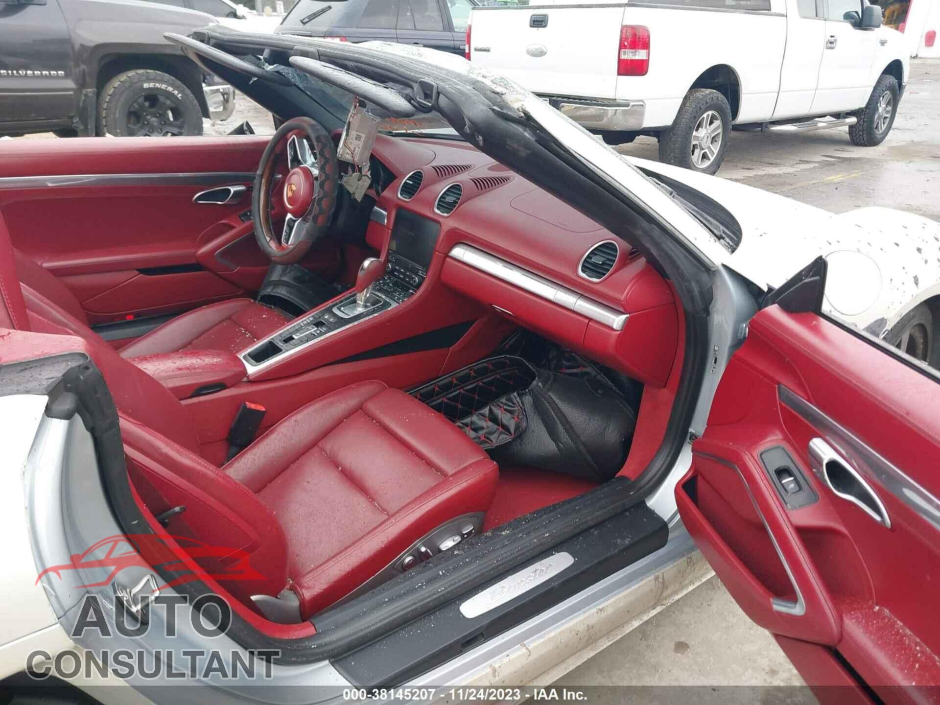 PORSCHE 718 BOXSTER 2017 - WP0CA2A84HS221711