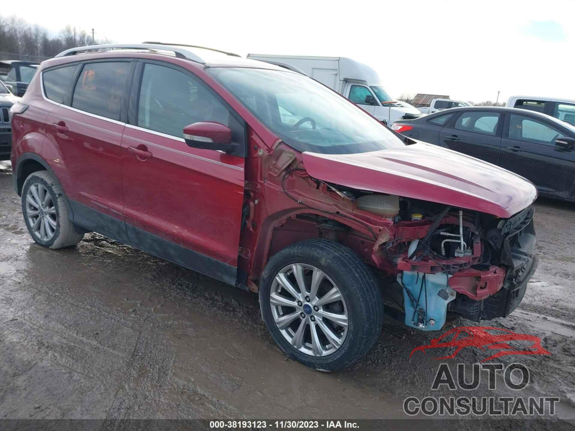 FORD ESCAPE 2017 - 1FMCU9J96HUA87292