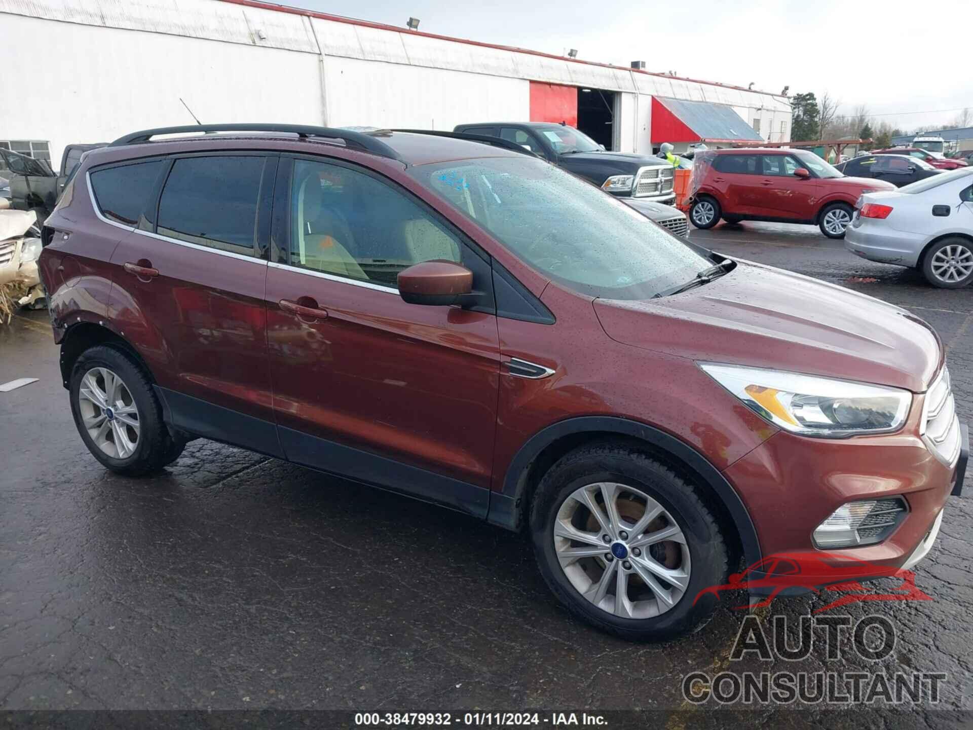 FORD ESCAPE 2018 - 1FMCU0GD0JUB46835