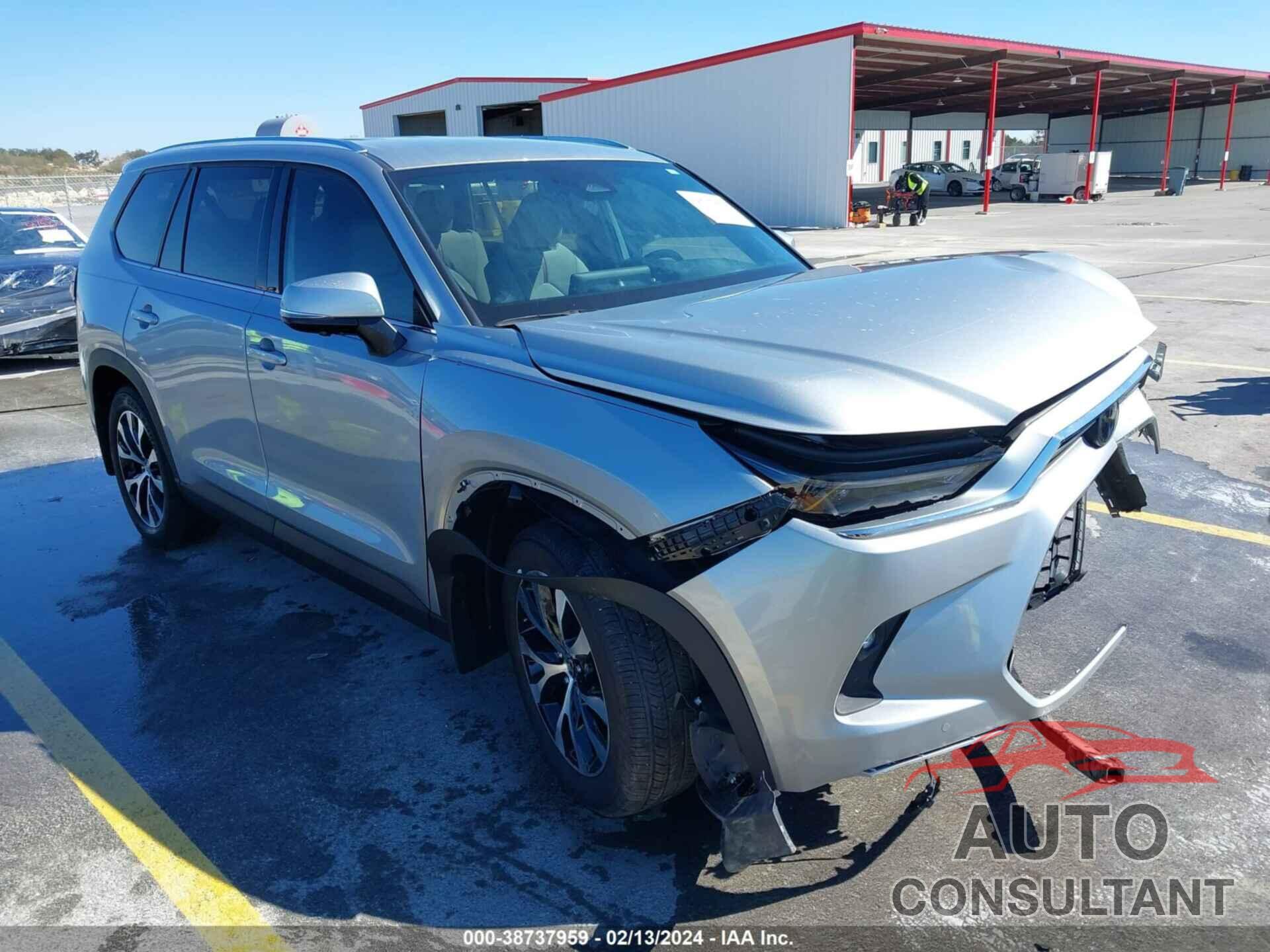 TOYOTA GRAND HIGHLANDER 2024 - 5TDADAB54RS005347