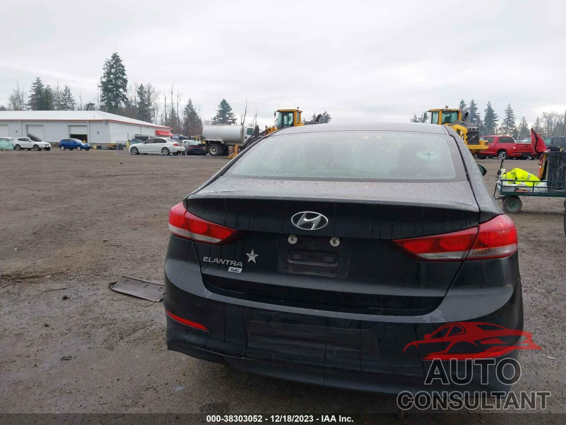 HYUNDAI ELANTRA 2018 - 5NPD74LF7JH320439