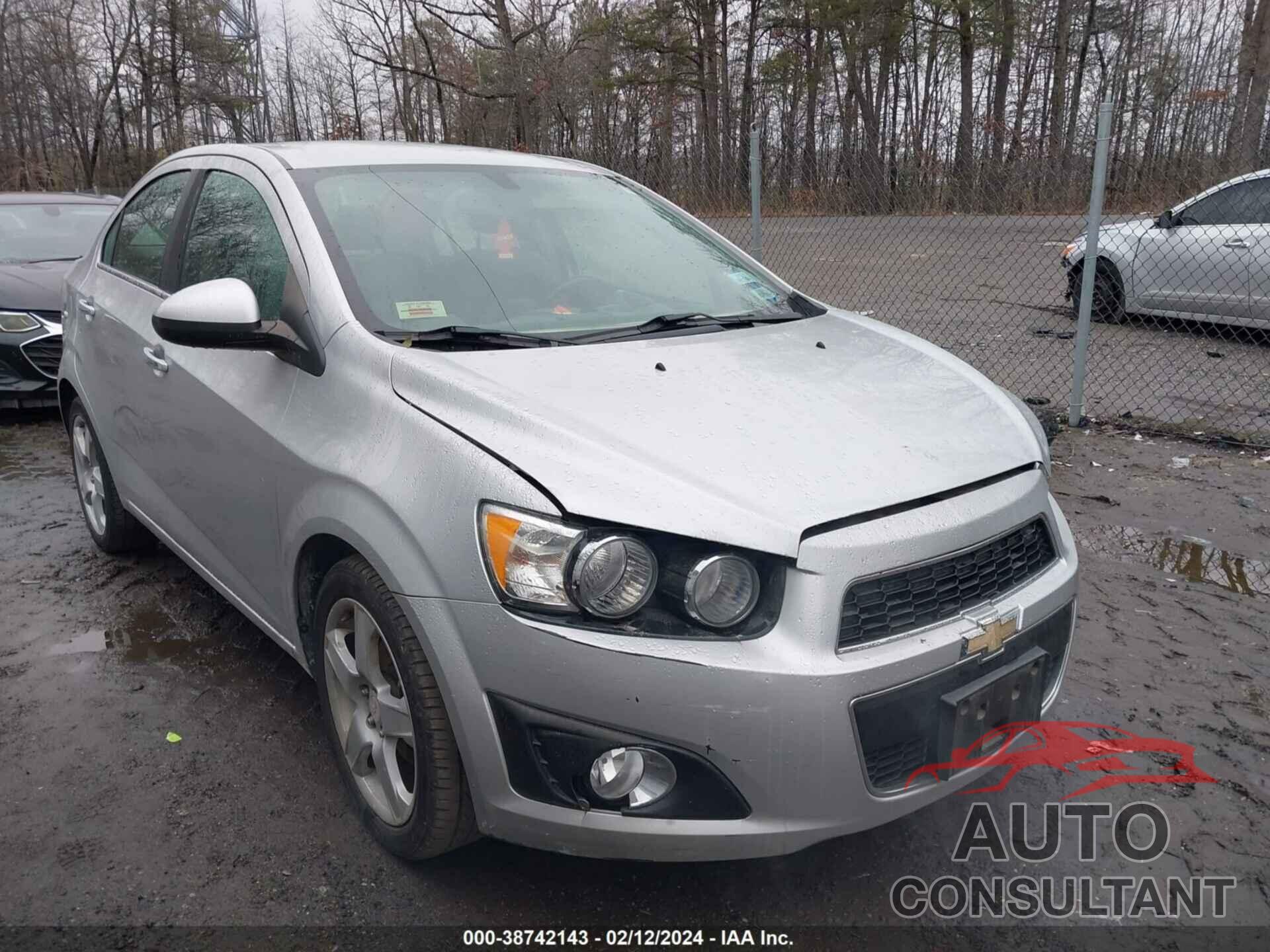 CHEVROLET SONIC 2016 - 1G1JE5SB0G4134696