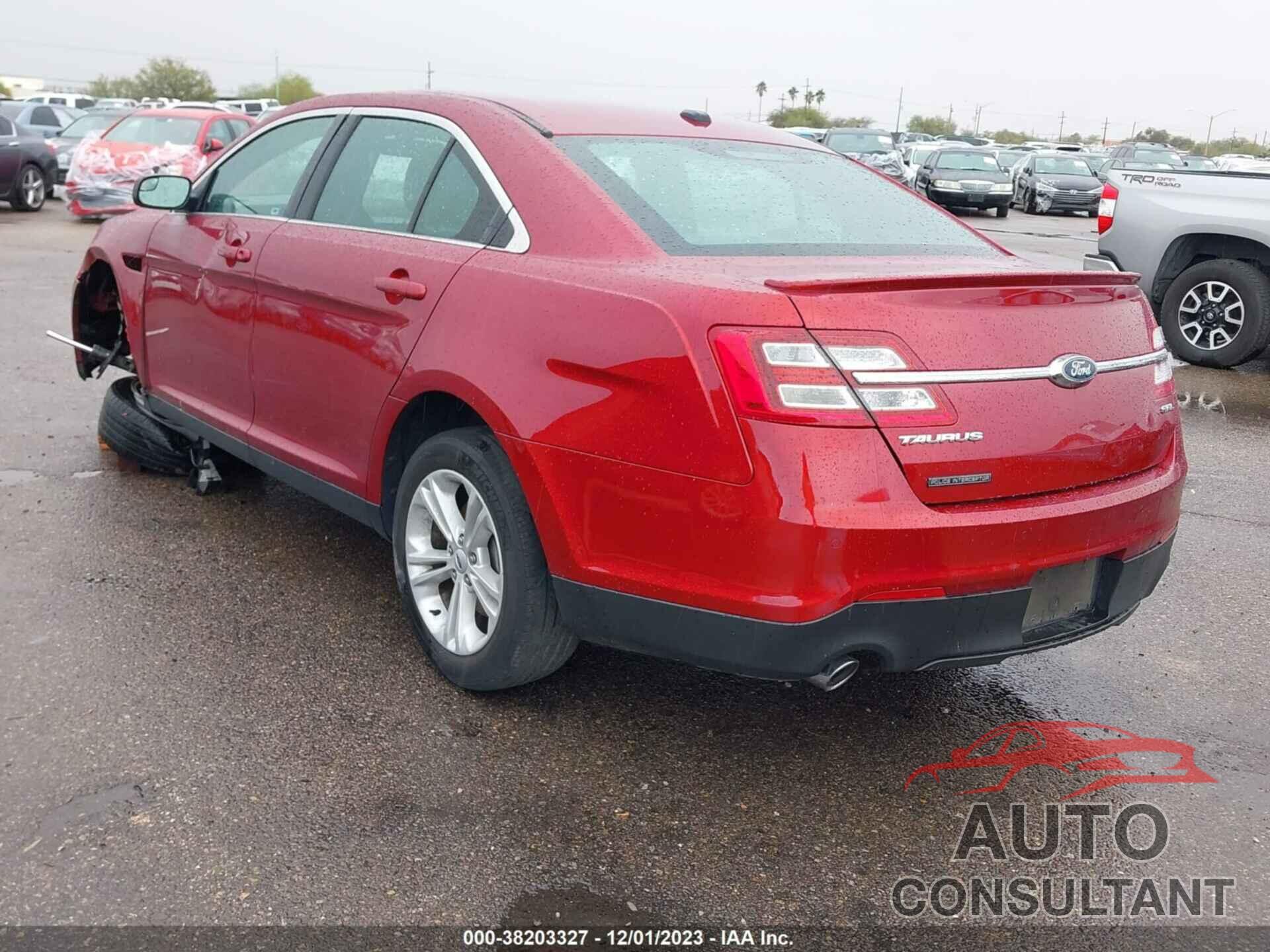 FORD TAURUS 2018 - 1FAHP2E87JG102046