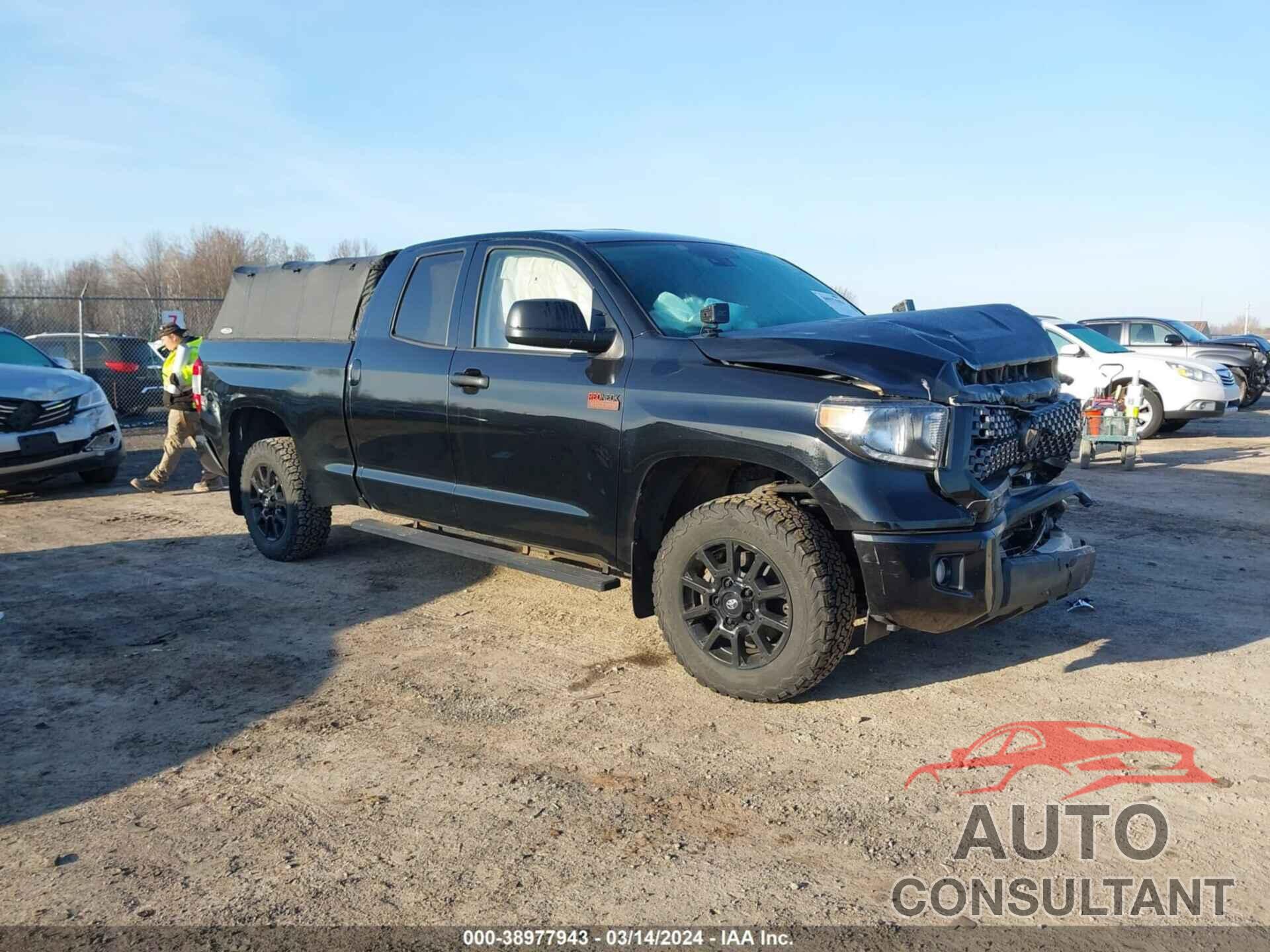 TOYOTA TUNDRA 2020 - 5TFUY5F17LX916712