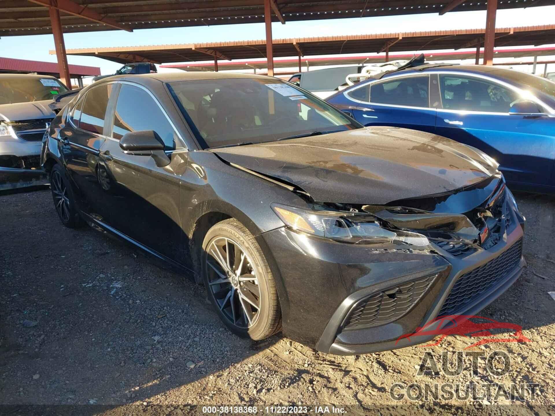 TOYOTA CAMRY 2021 - 4T1G11AK8MU449504