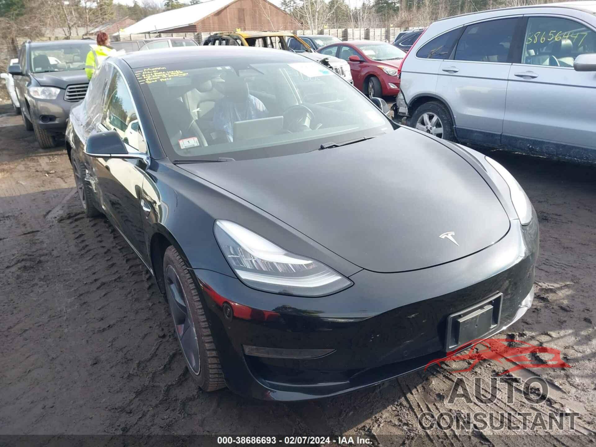 TESLA MODEL 3 2018 - 5YJ3E1EB4JF068089
