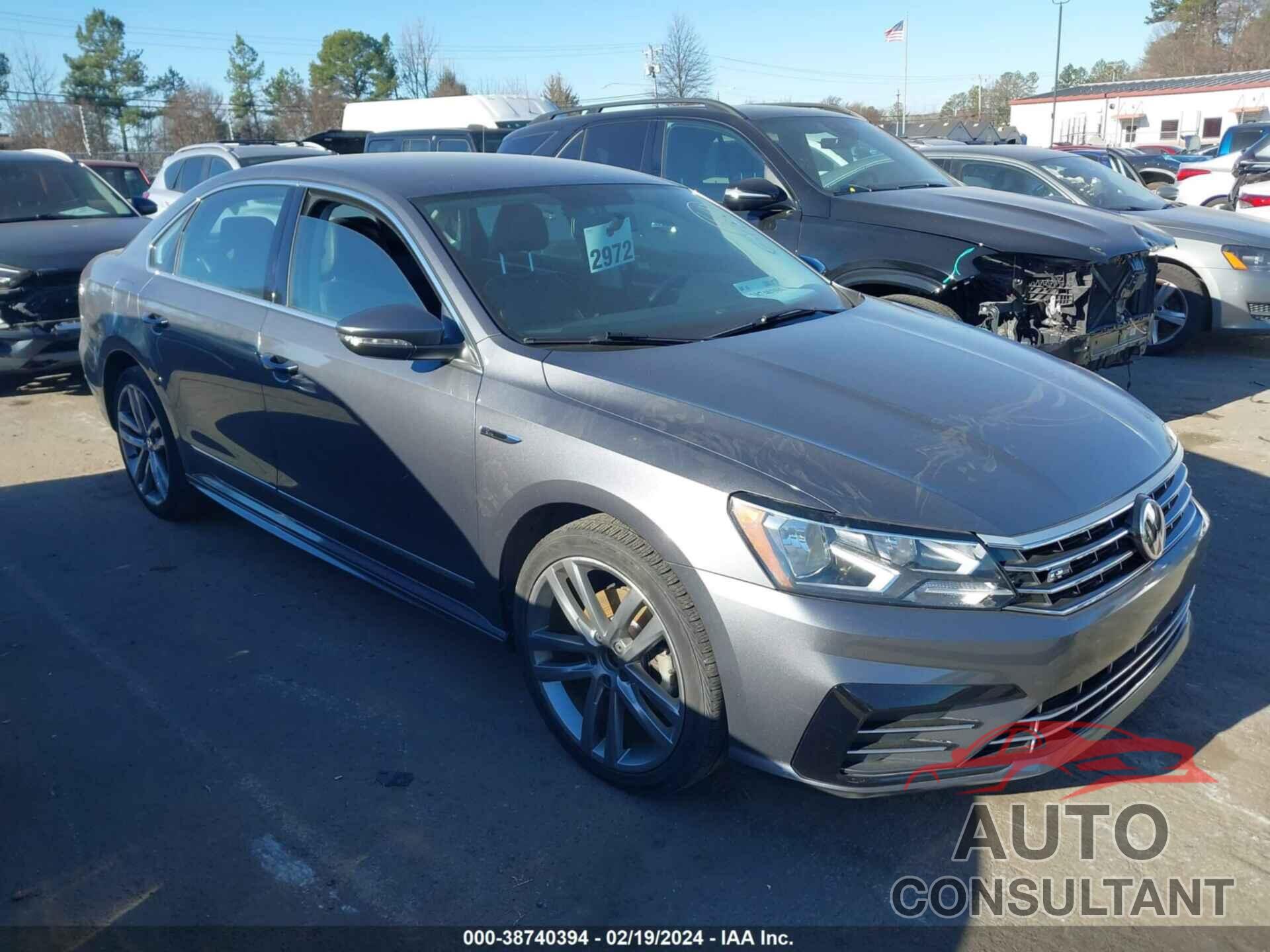 VOLKSWAGEN PASSAT 2017 - 1VWDT7A30HC041794