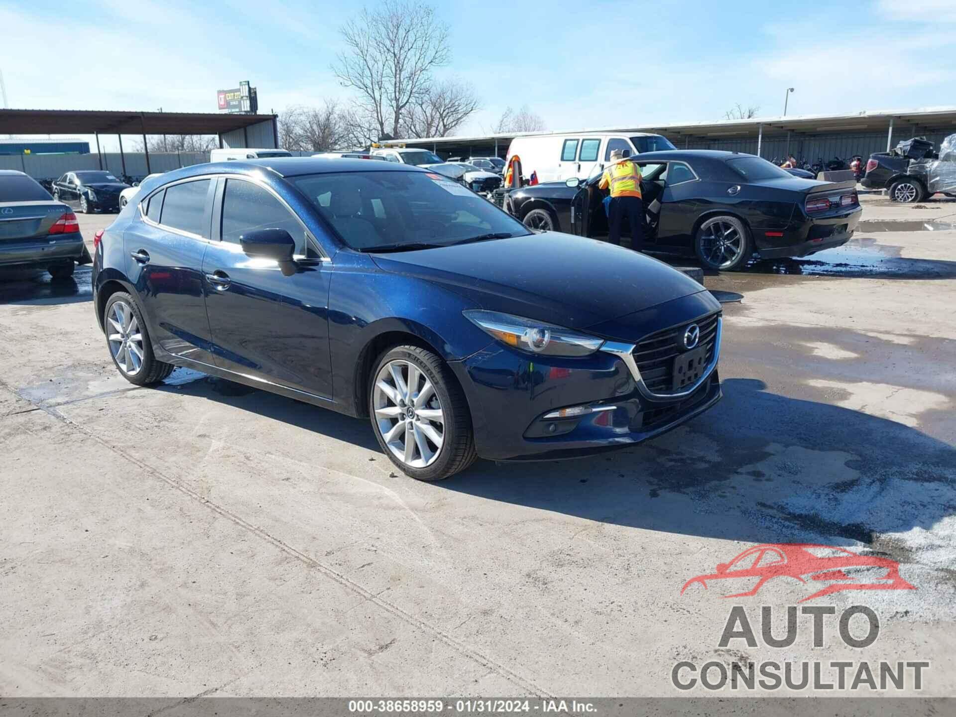 MAZDA MAZDA3 2017 - JM1BN1M32H1132672