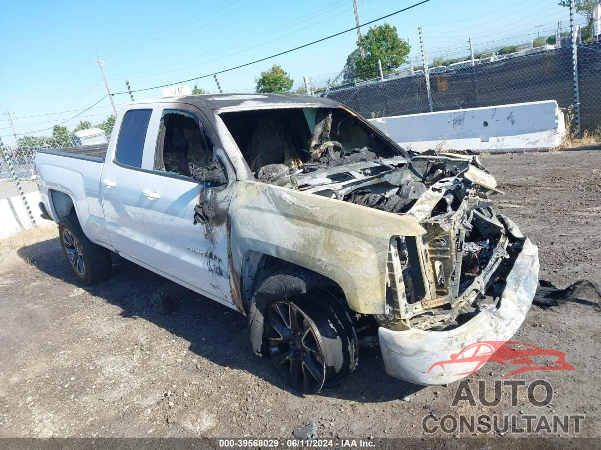 CHEVROLET SILVERADO 1500 2018 - 1GCRCNEC7JZ161974