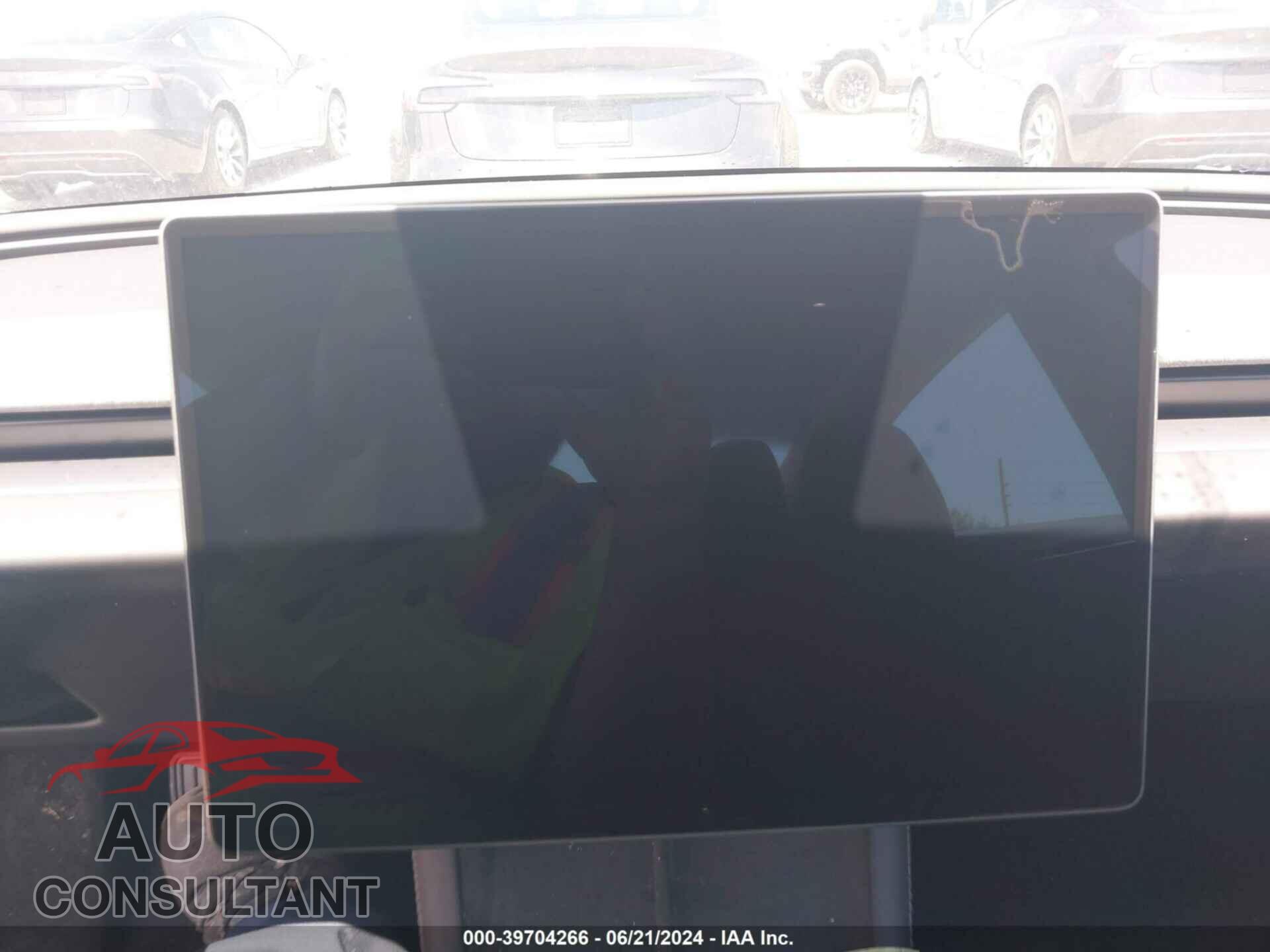 TESLA MODEL 3 2024 - 5YJ3E1EA0RF752477