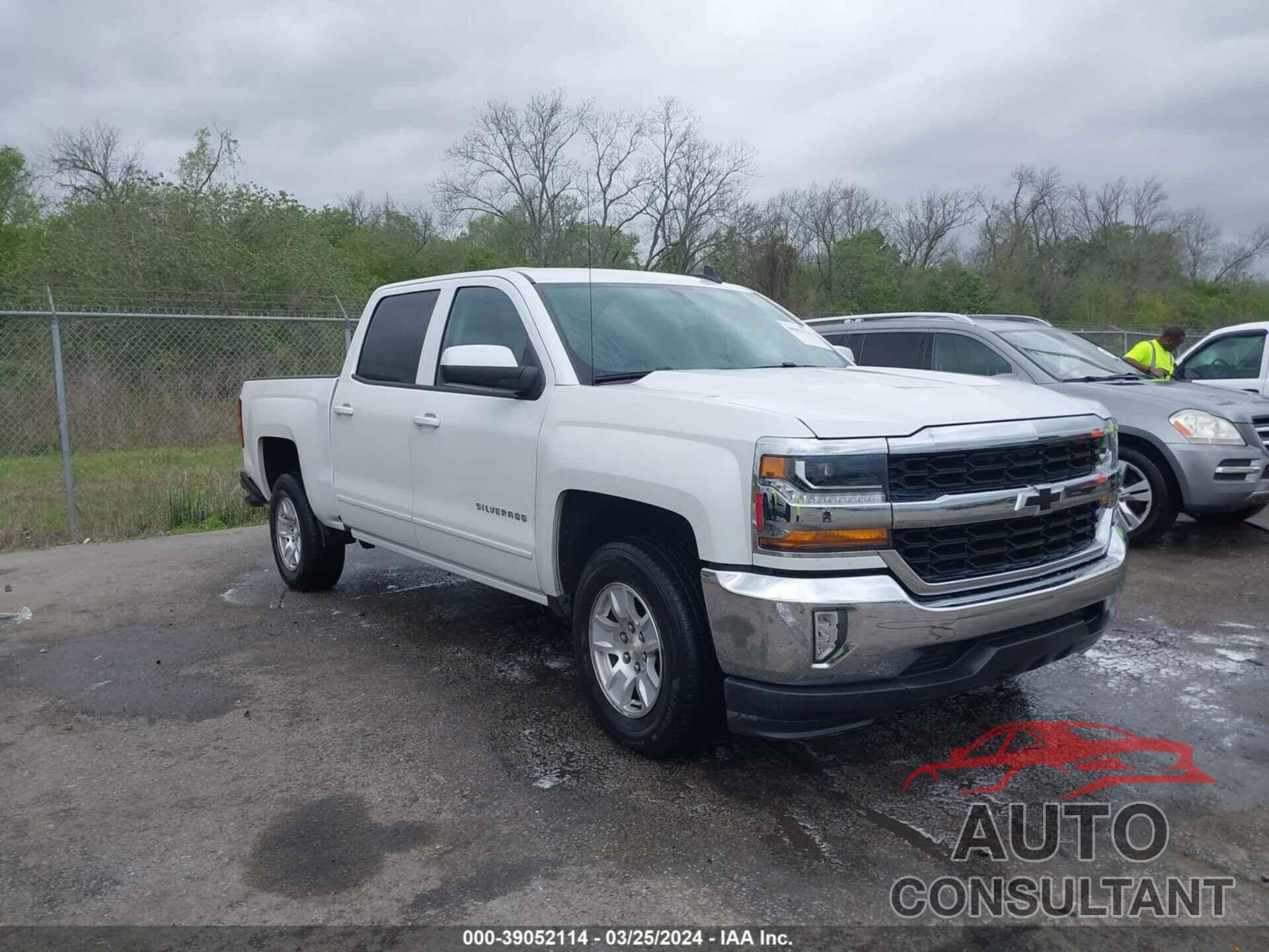 CHEVROLET SILVERADO 1500 2018 - 3GCPCREC2JG453868