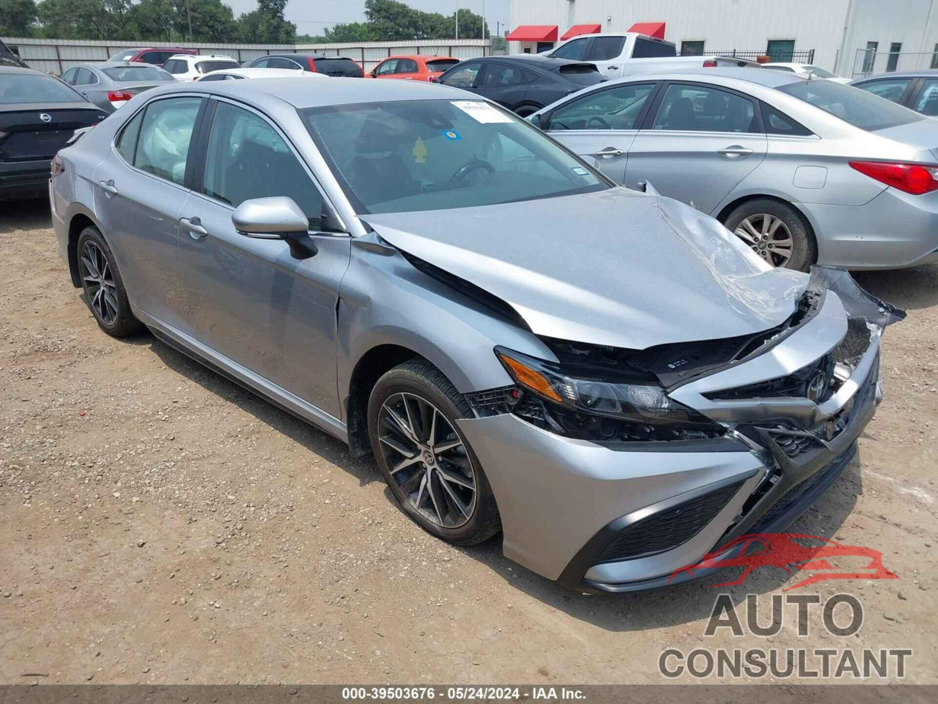 TOYOTA CAMRY 2024 - 4T1G11AK5RU852458