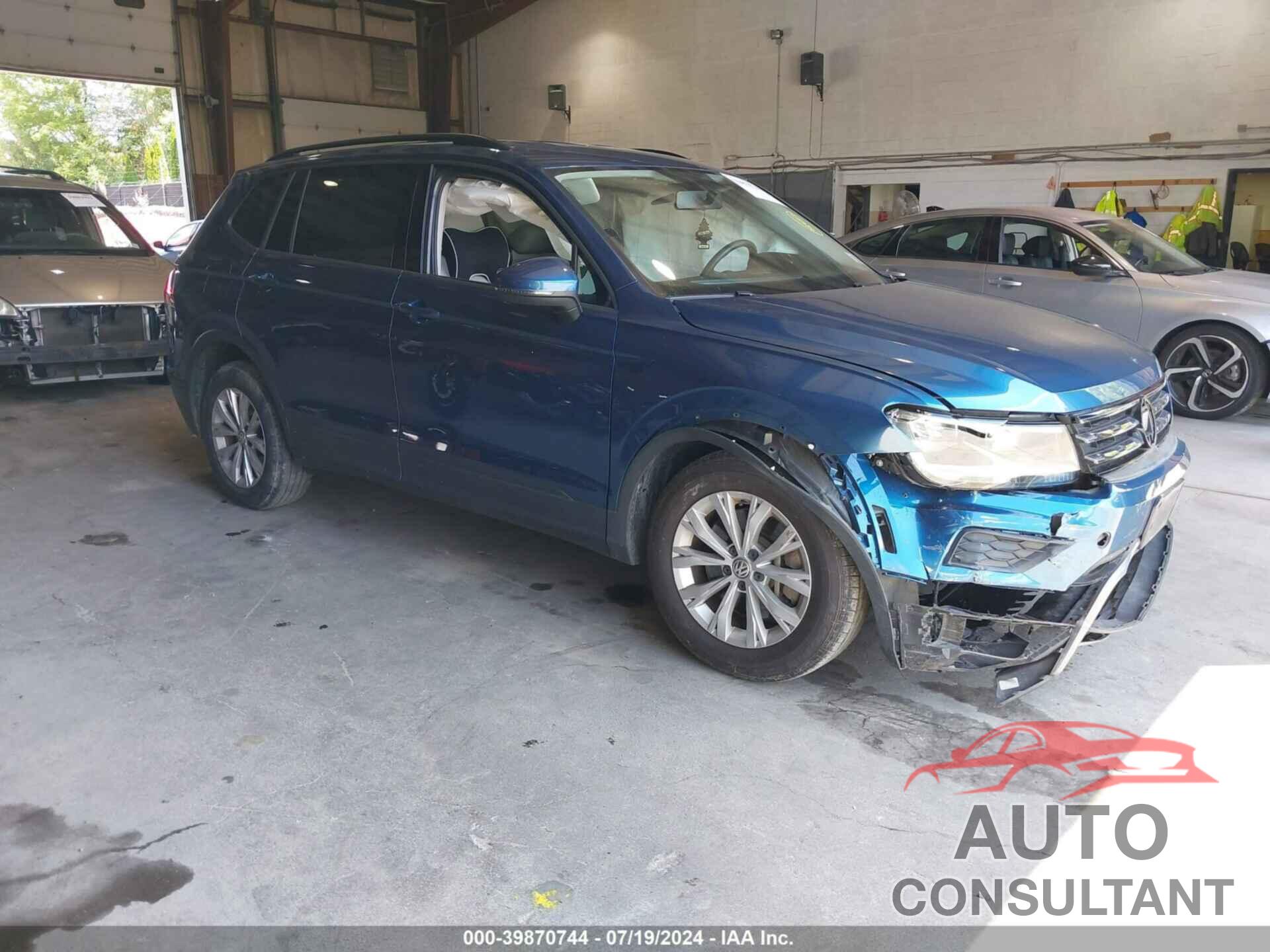 VOLKSWAGEN TIGUAN 2019 - 3VV0B7AX8KM142001