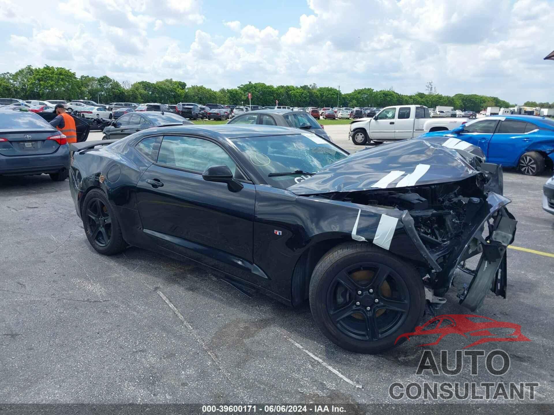 CHEVROLET CAMARO 2018 - 1G1FA1RX5J0162990