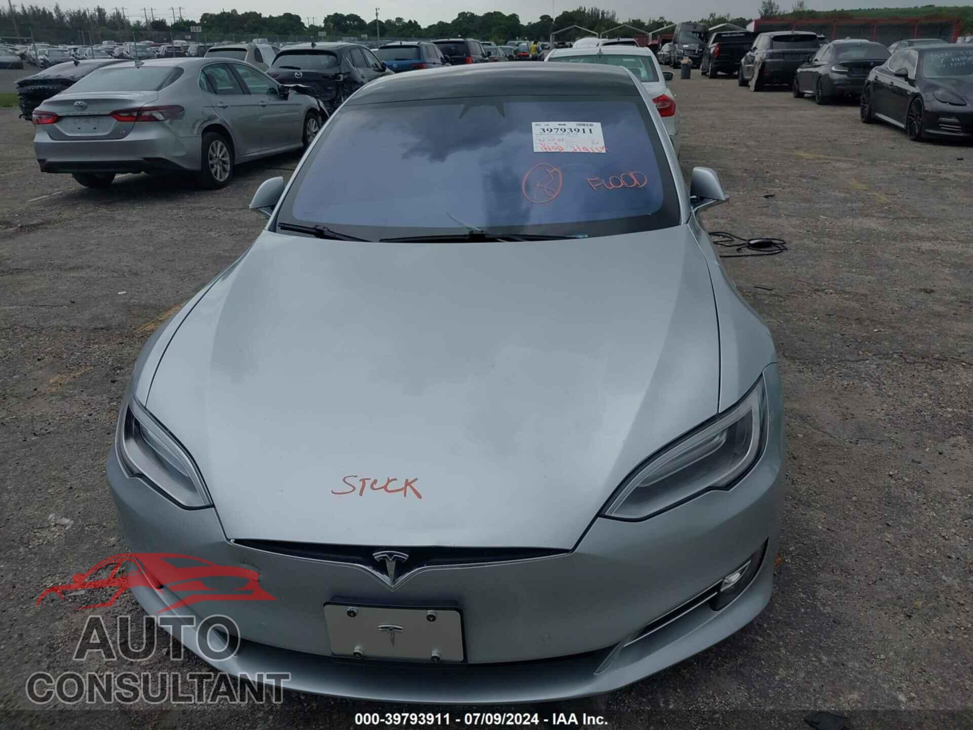TESLA MODEL S 2017 - 5YJSA1E24HF212905