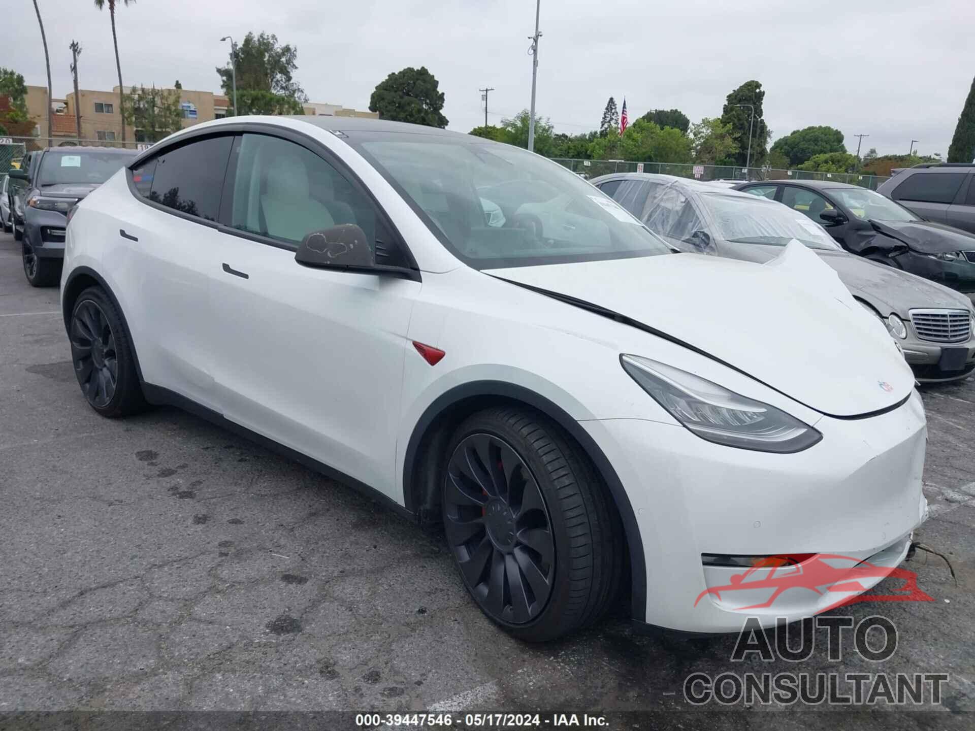 TESLA MODEL Y 2020 - 5YJYGDEF7LF051505