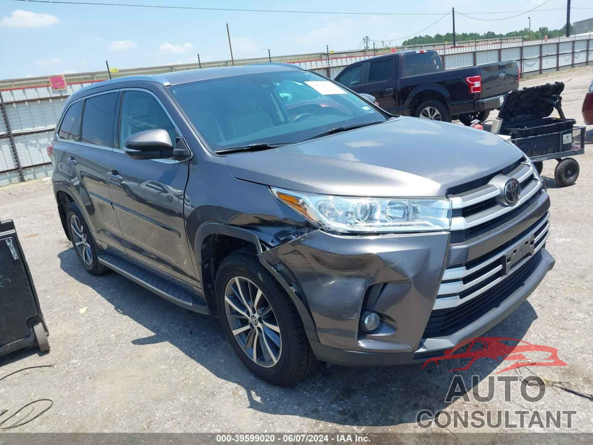 TOYOTA HIGHLANDER 2018 - 5TDKZRFH5JS550146