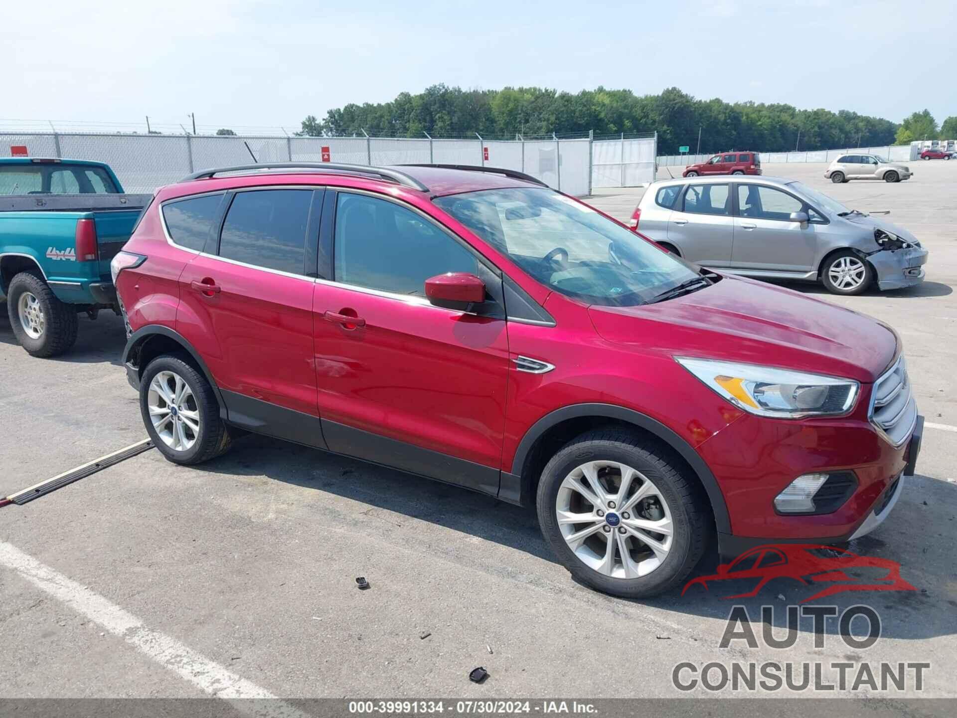 FORD ESCAPE 2018 - 1FMCU0GD6JUA51616