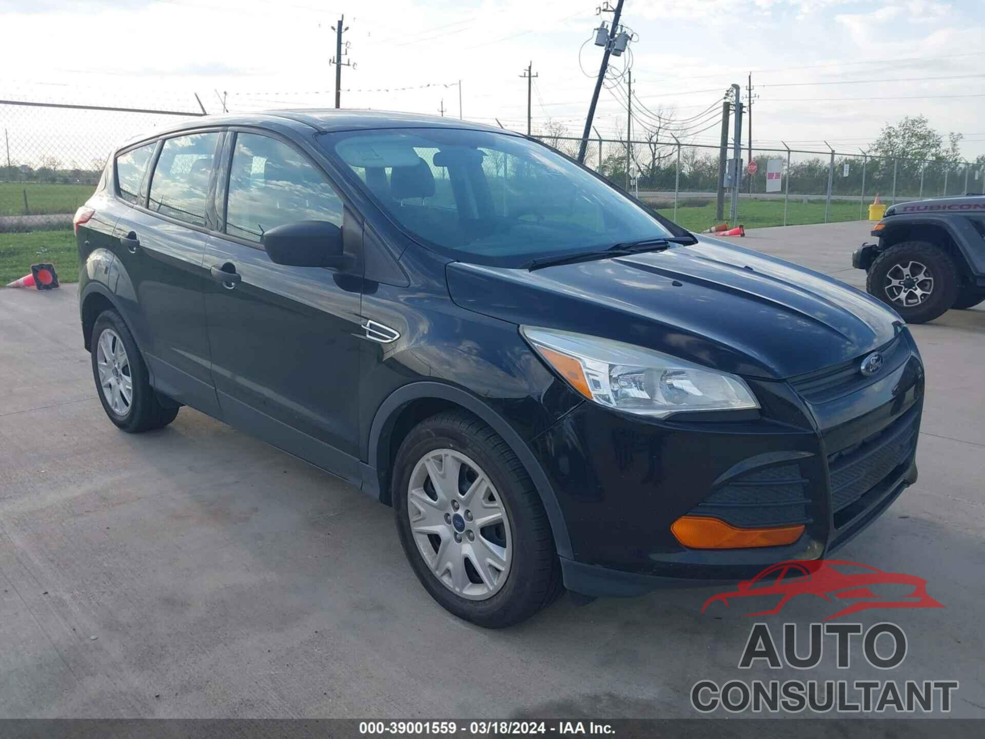 FORD ESCAPE 2016 - 1FMCU0F74GUA67947