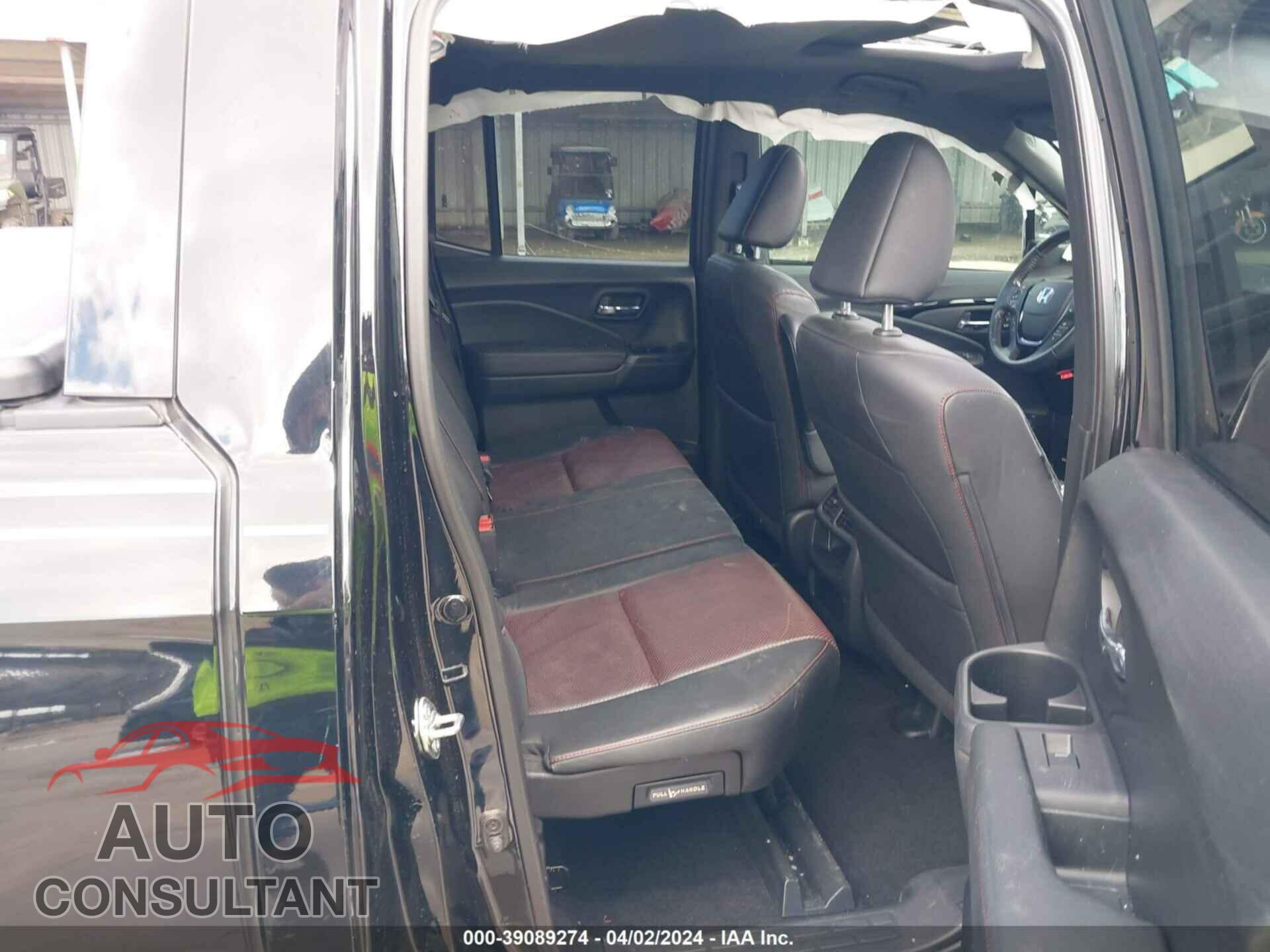 HONDA RIDGELINE 2017 - 5FPYK3F8XHB011037
