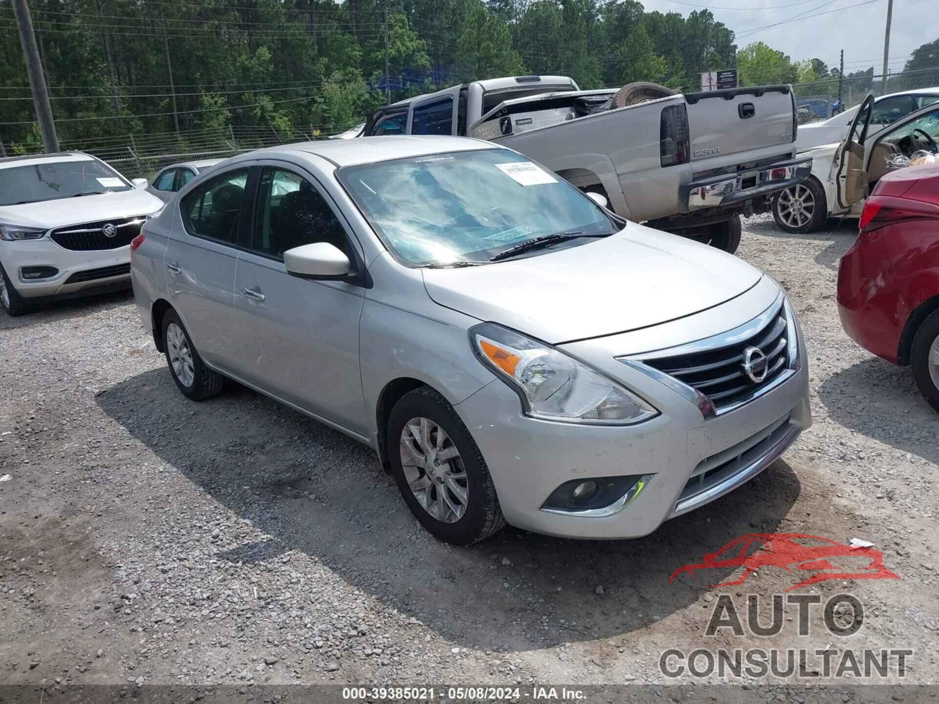 NISSAN VERSA 2018 - 3N1CN7AP7JL806640