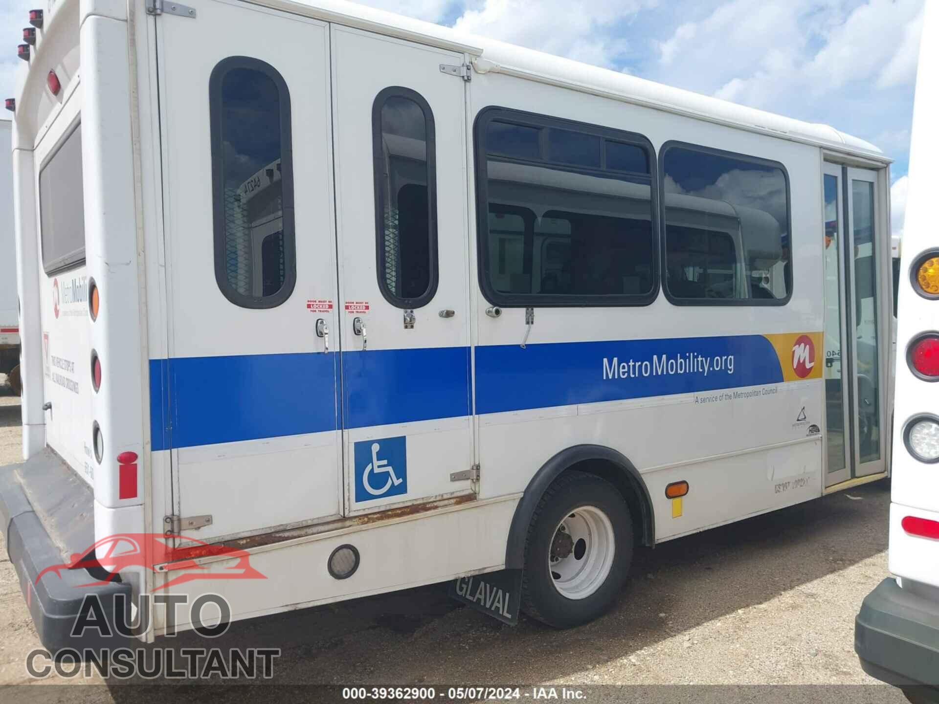 FORD E-450 CUTAWAY 2017 - 1FDFE4FS3HDC35391