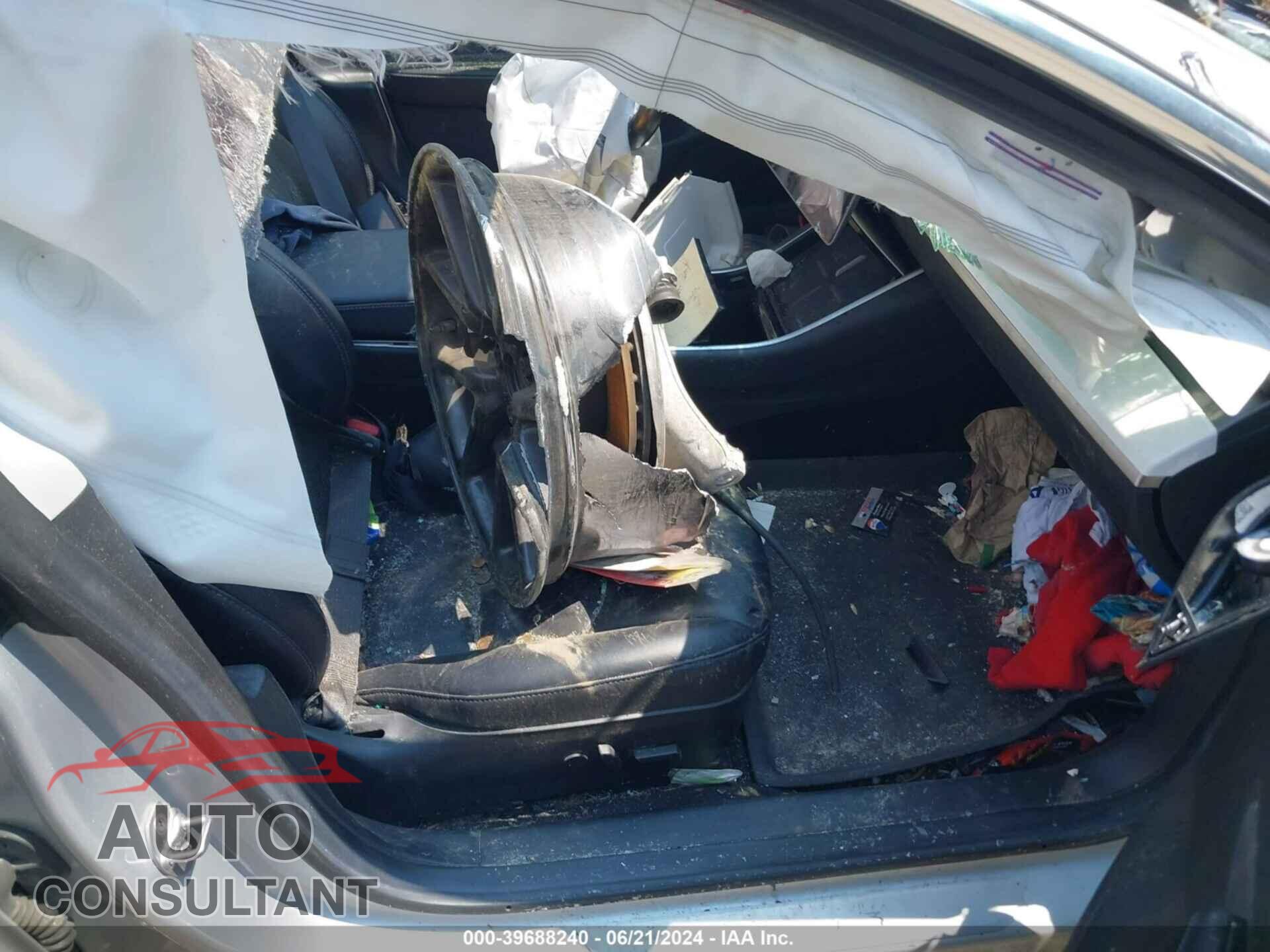 TESLA MODEL 3 2018 - 5YJ3E1EA0JF039096