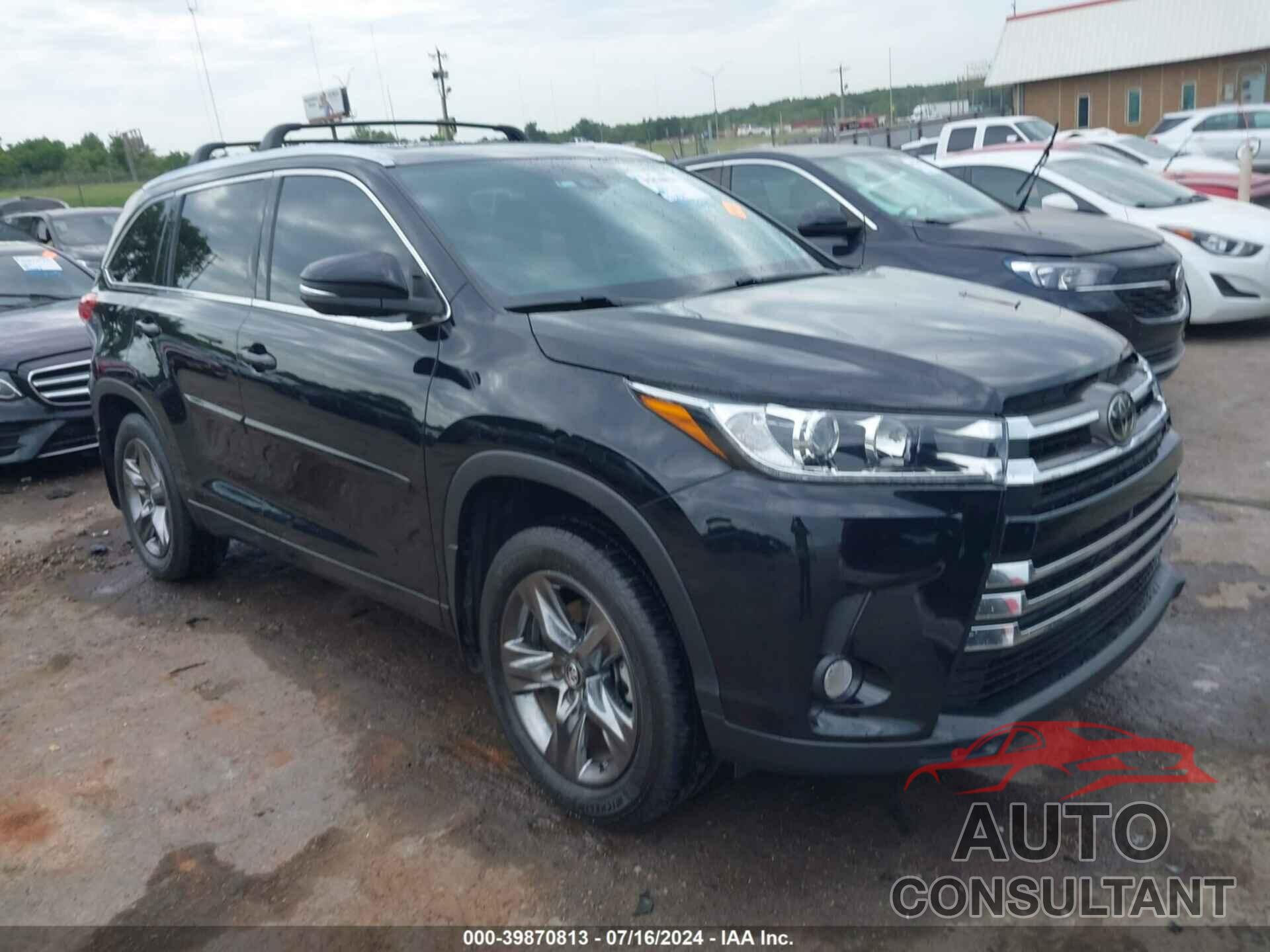 TOYOTA HIGHLANDER 2018 - 5TDDZRFH0JS825169