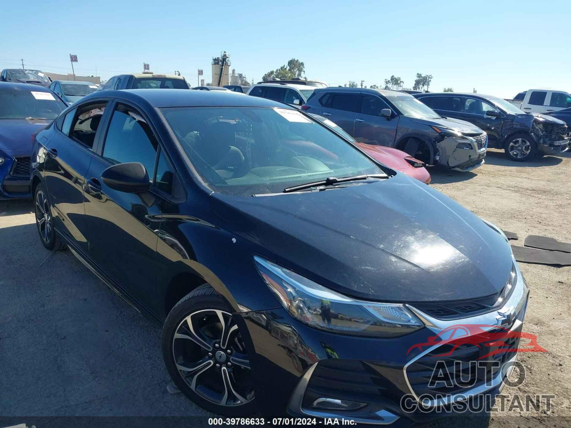 CHEVROLET CRUZE 2019 - 1G1BE5SM9K7103671