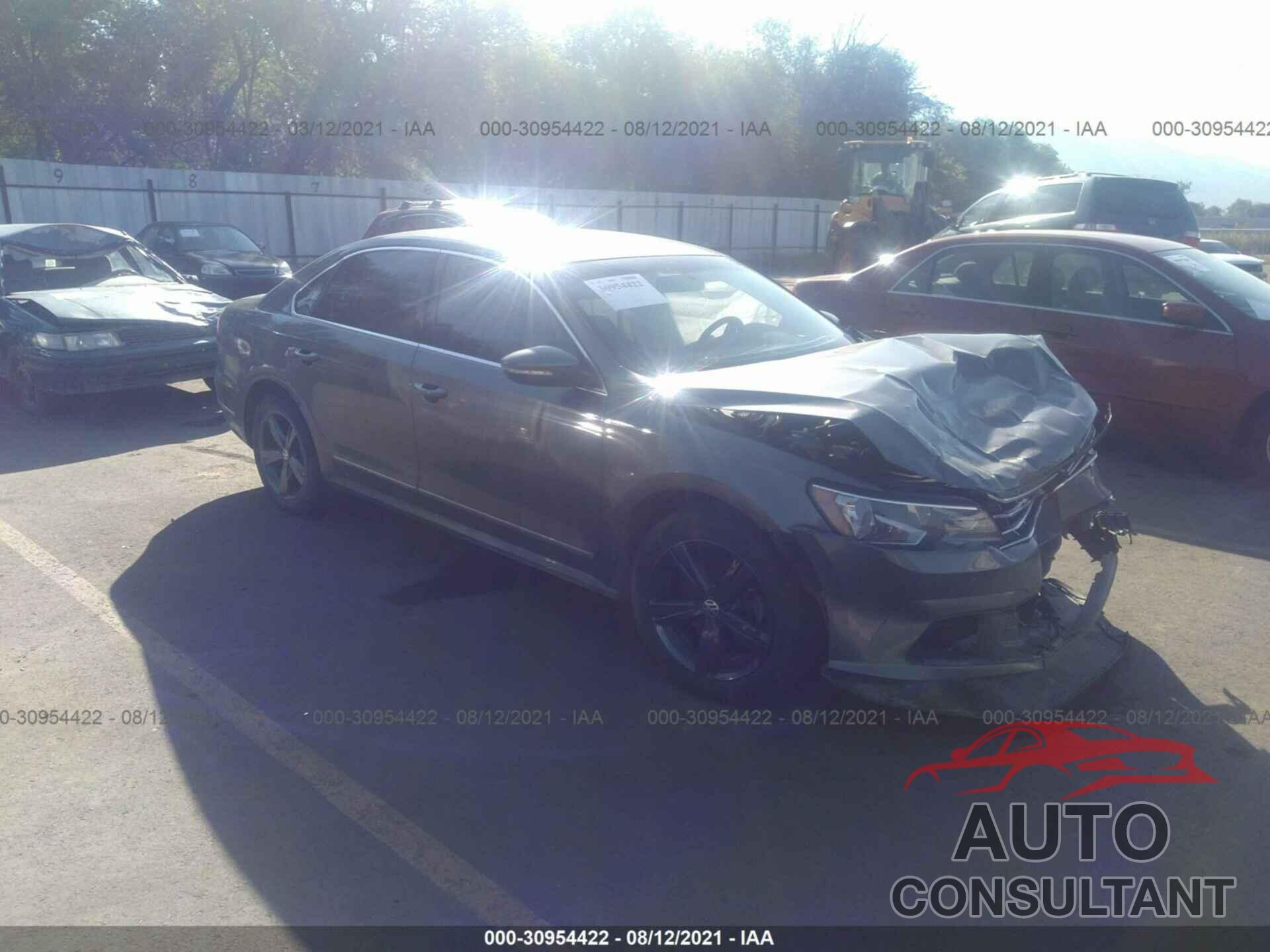 VOLKSWAGEN PASSAT 2016 - 1VWAS7A31GC046183