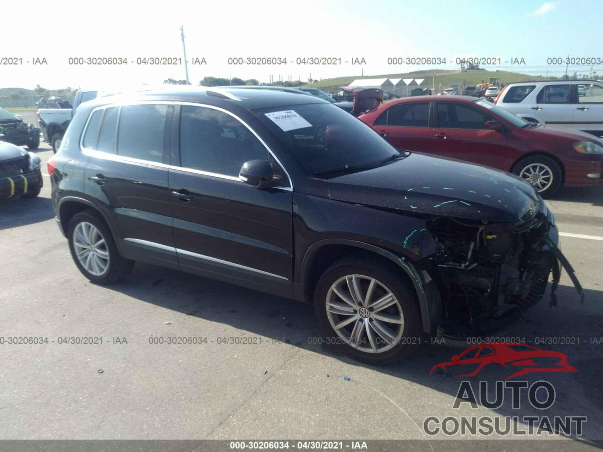 VOLKSWAGEN TIGUAN 2016 - WVGAV7AX8GW528060