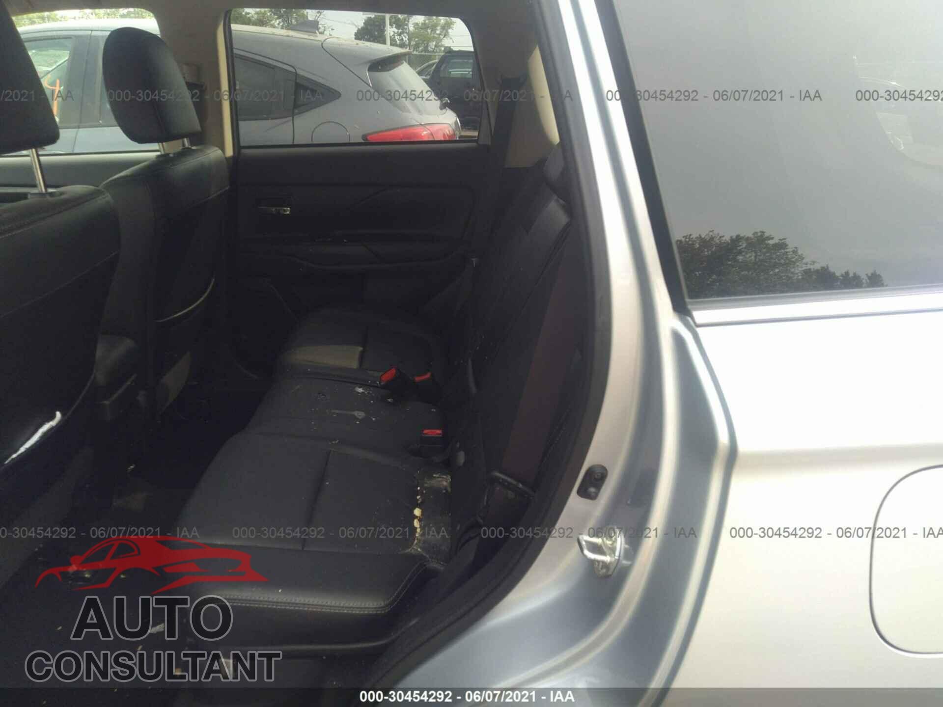 MITSUBISHI OUTLANDER 2017 - JA4AZ3A37HZ016363