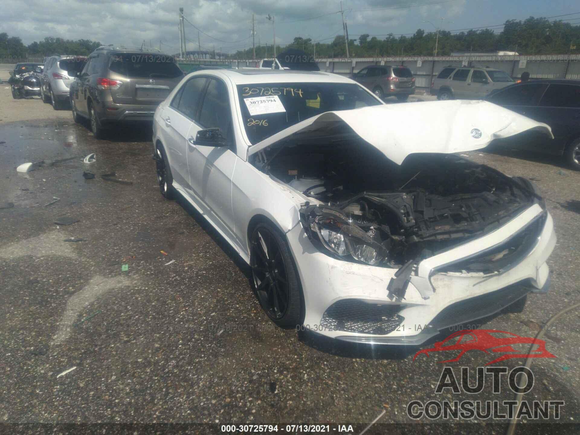 MERCEDES-BENZ E-CLASS 2016 - WDDHF5KB0GB236374