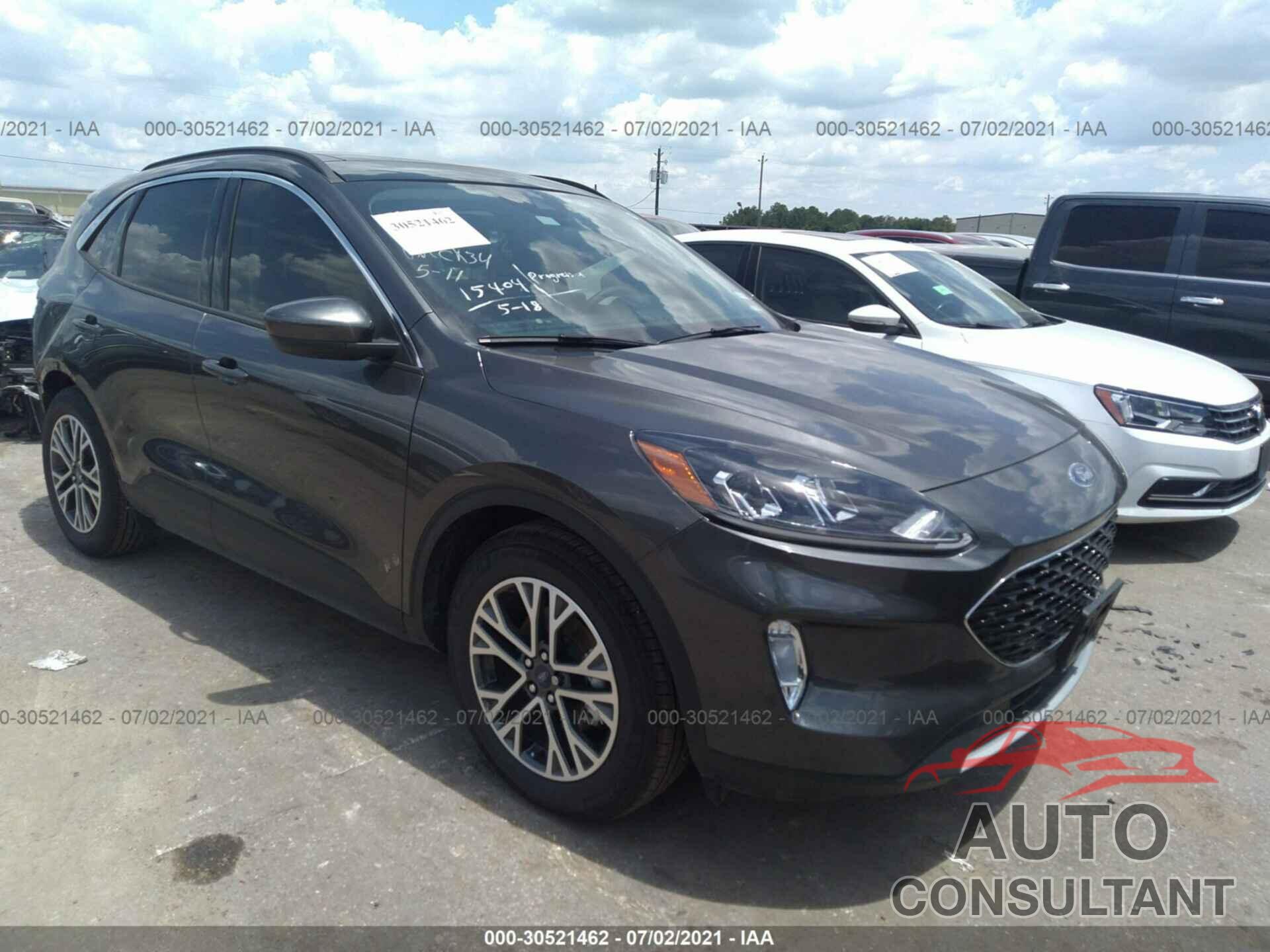 FORD ESCAPE 2020 - 1FMCU0H60LUC15803