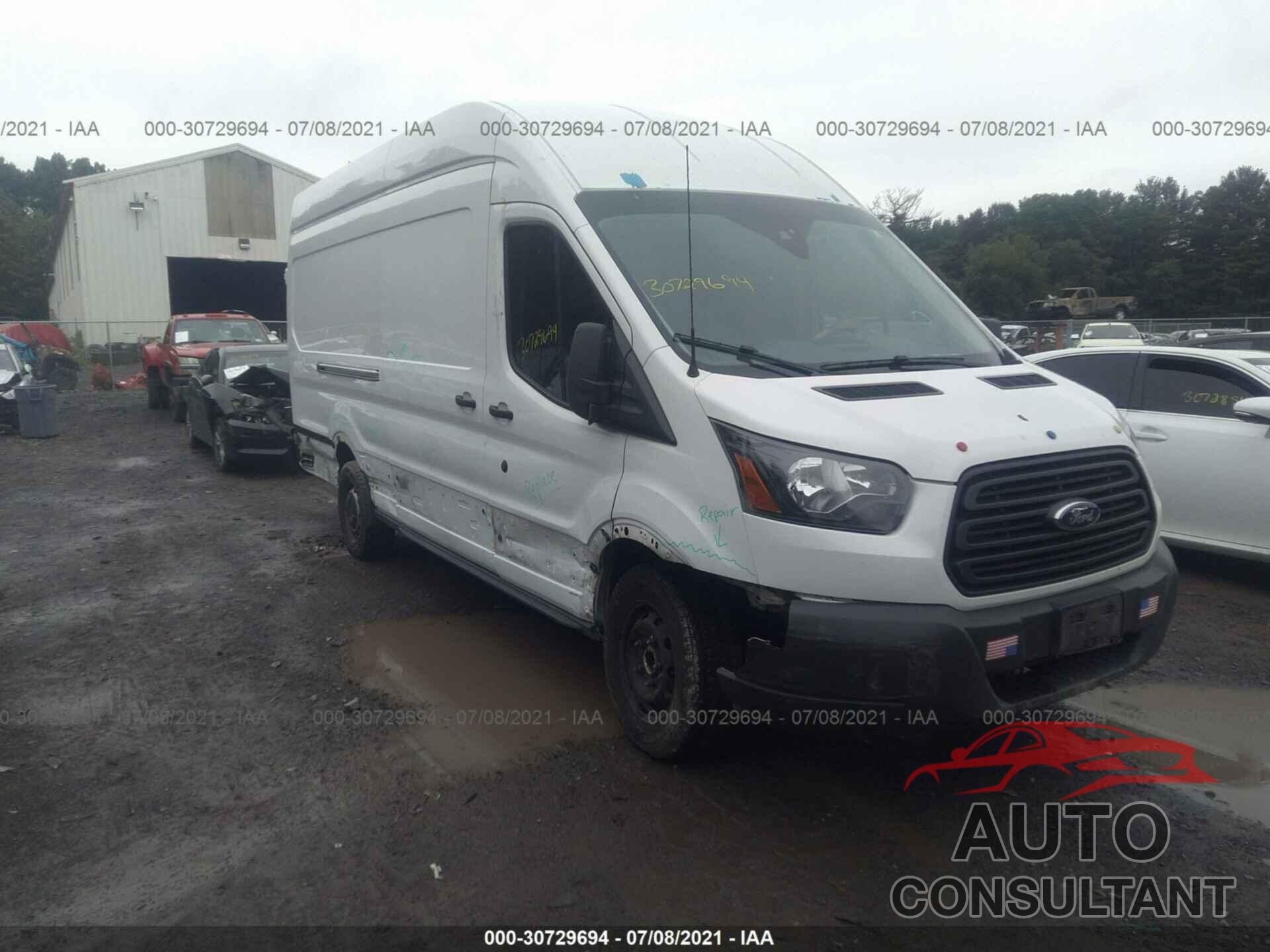 FORD TRANSIT VAN 2018 - 1FTYR3XM0JKA01111