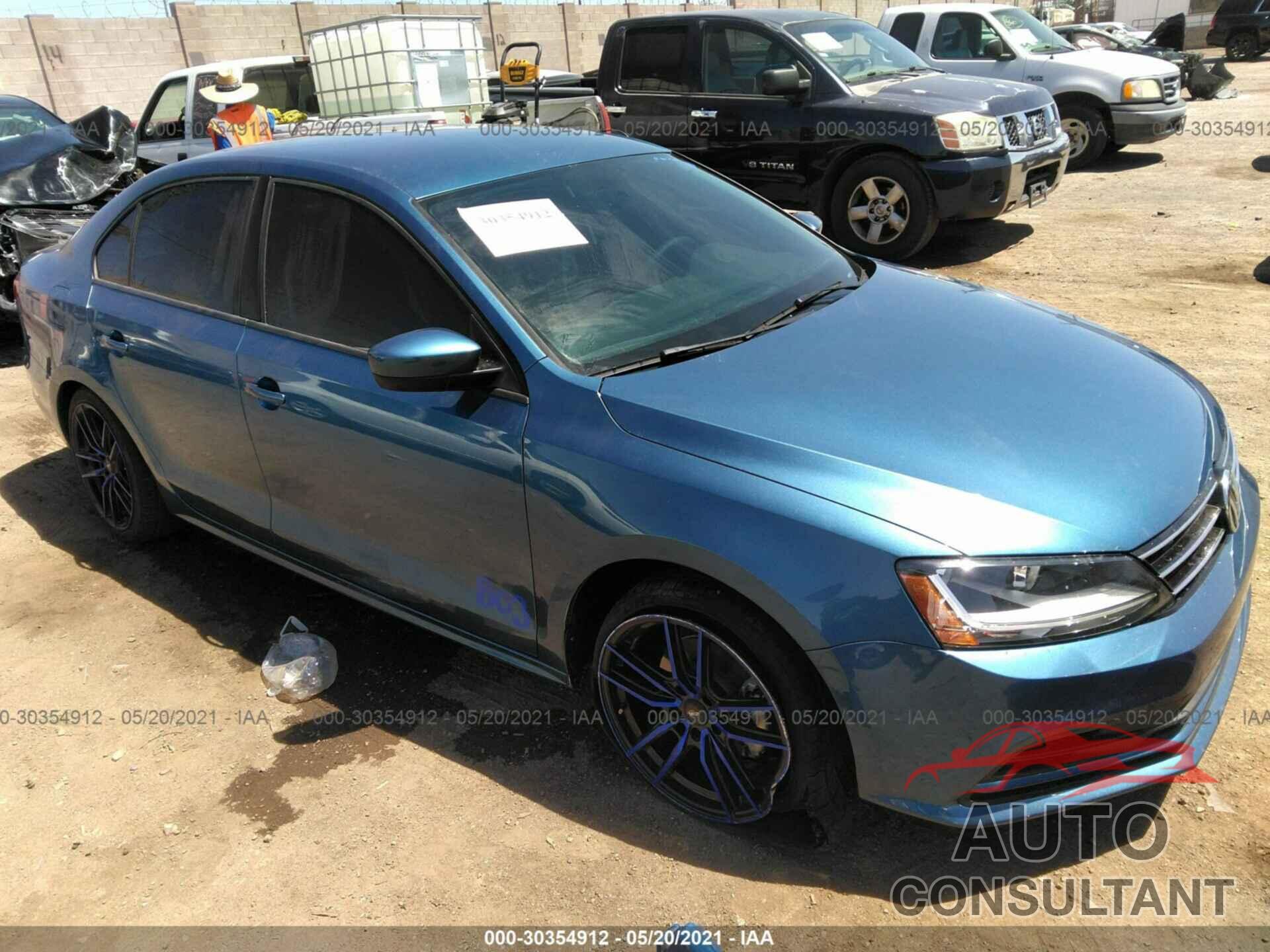 VOLKSWAGEN JETTA 2018 - 3VW2B7AJ3JM257202