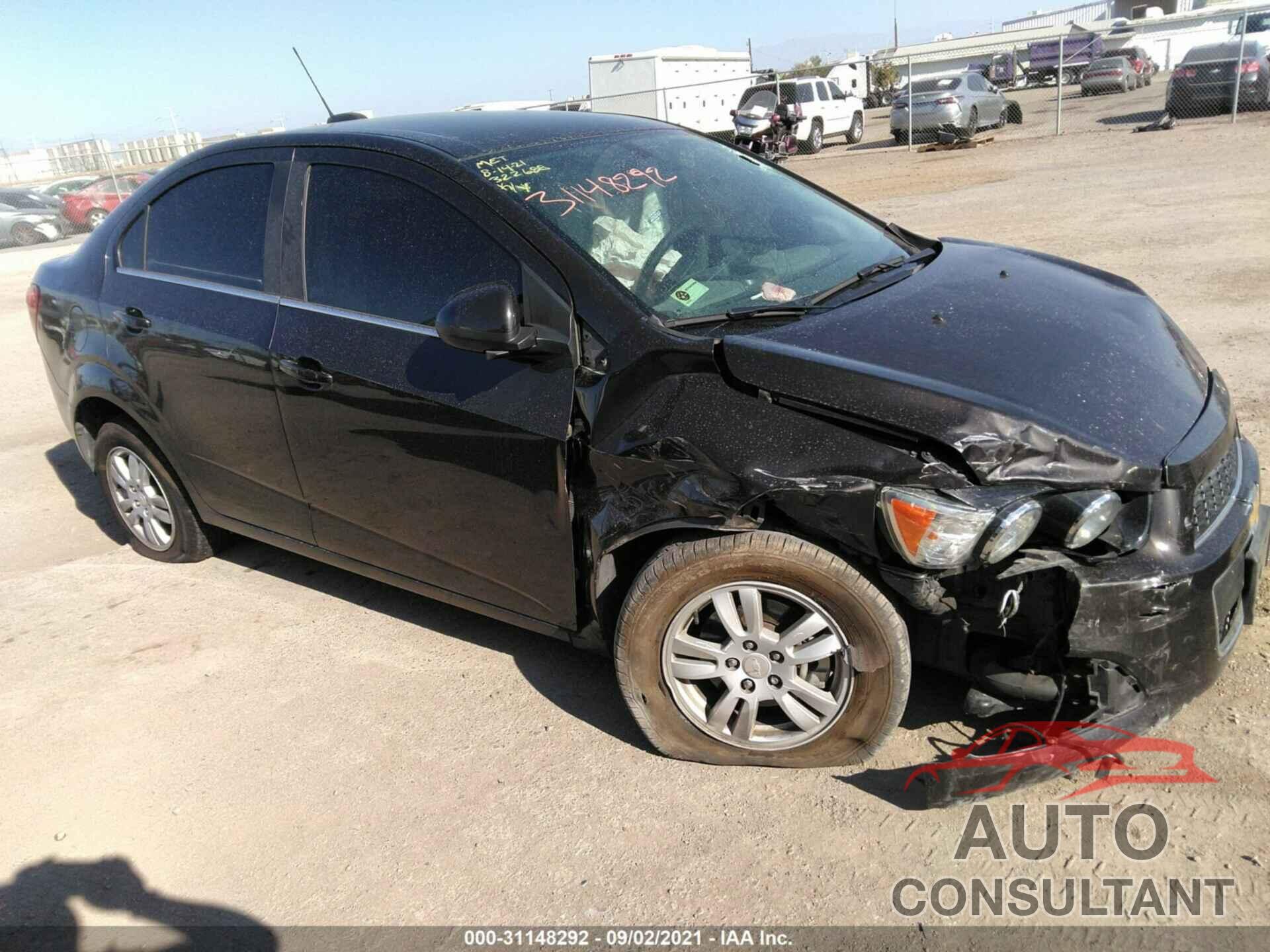 CHEVROLET SONIC 2016 - 1G1JC5SB6G4182600